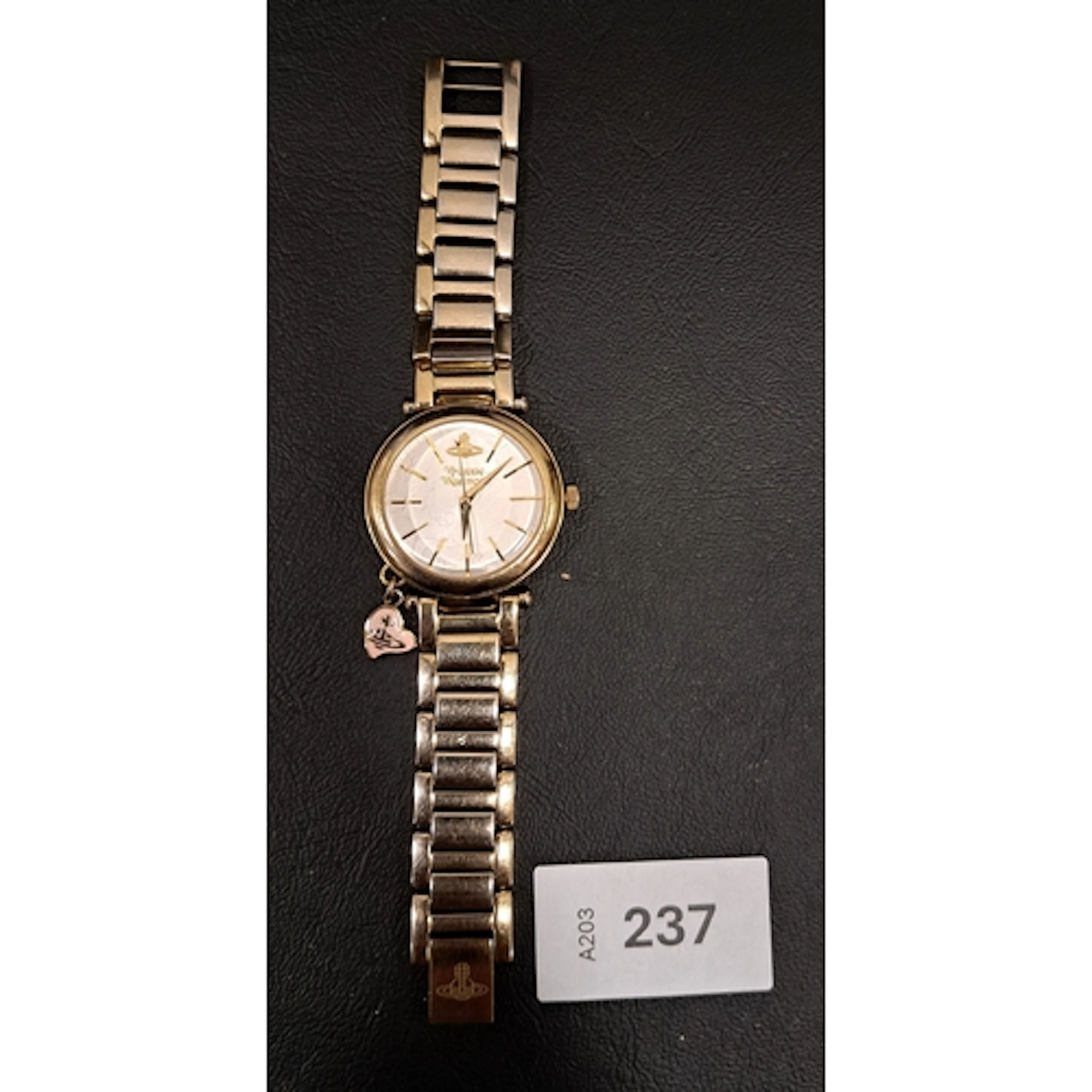 VIVIENNE WESTWOOD WRISTWATCH in gold tone with attached hea...