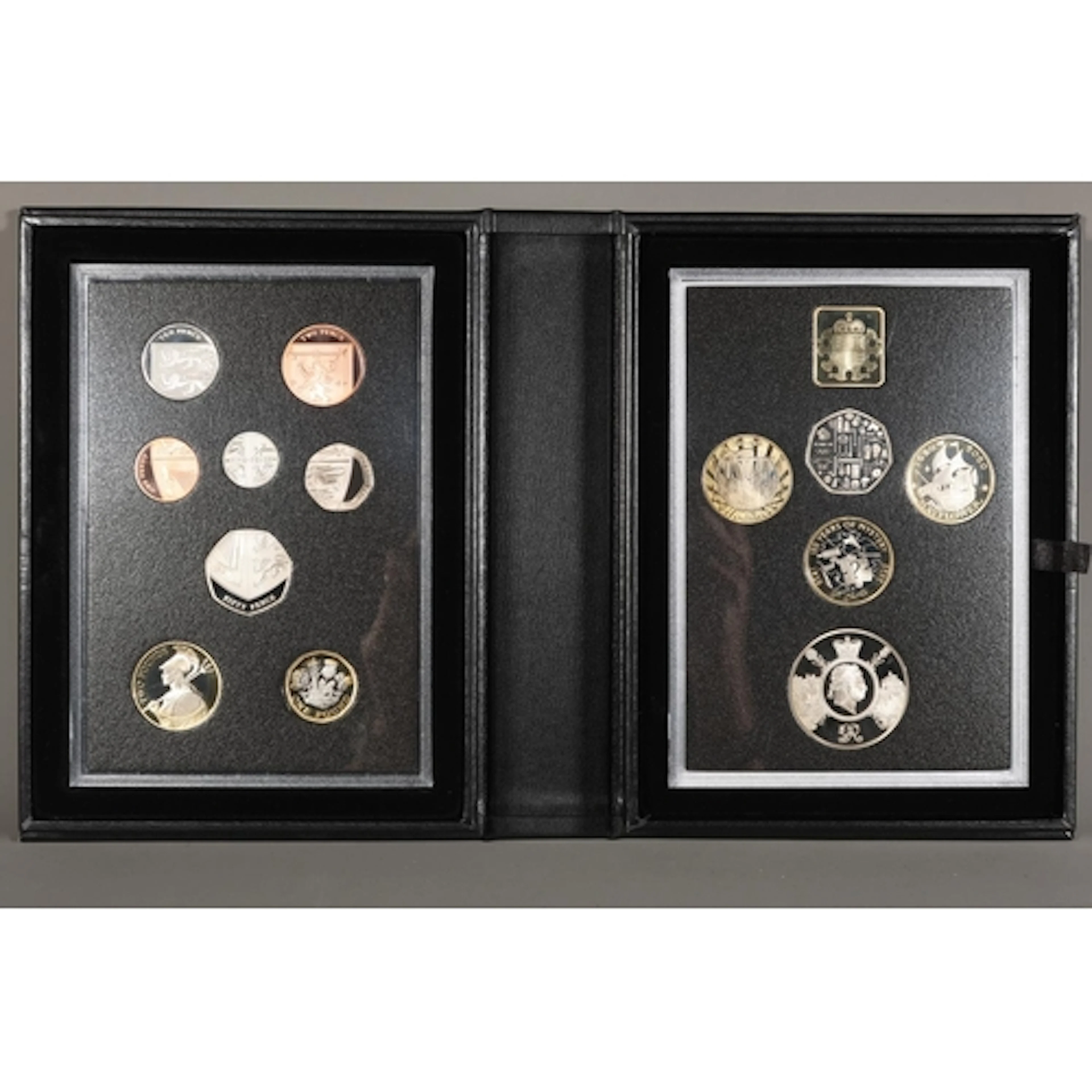 UNITED KINGDOM Queen Elizabeth II (1952-2022) proof coin col...