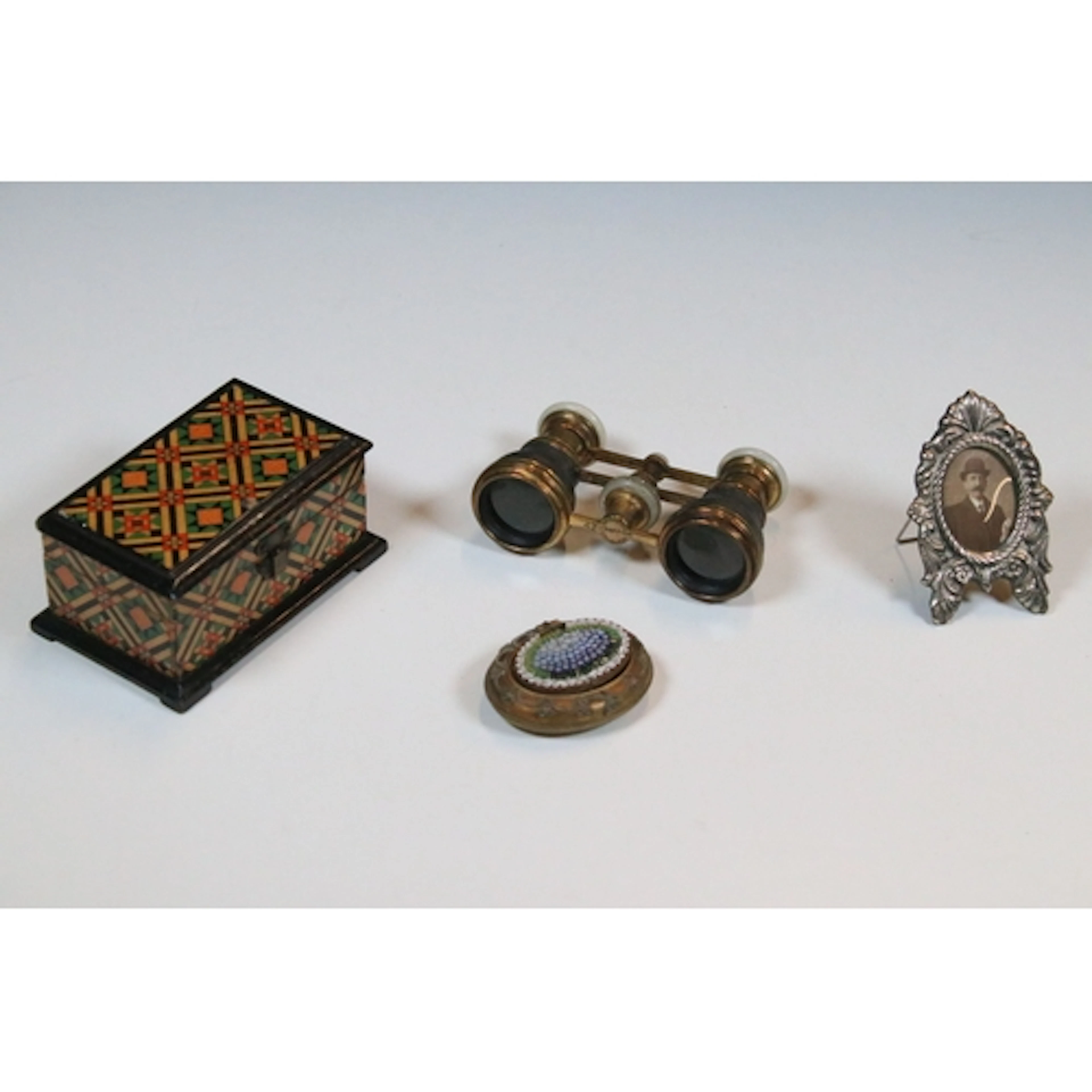 Small quantity of mixed collectables to include J. B. Watson...