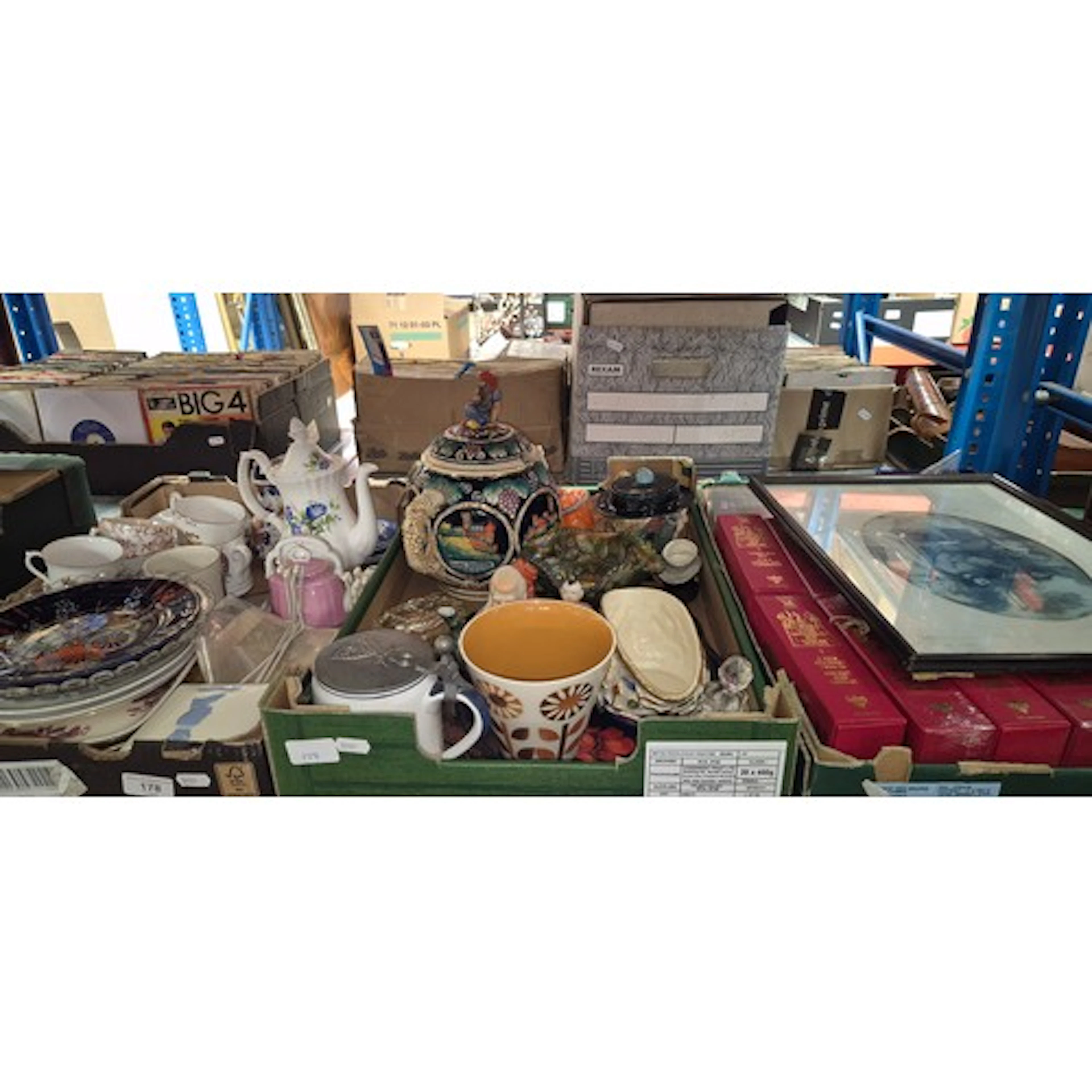 2 boxes of mixed ceramics to include Royal commemoratives, l...