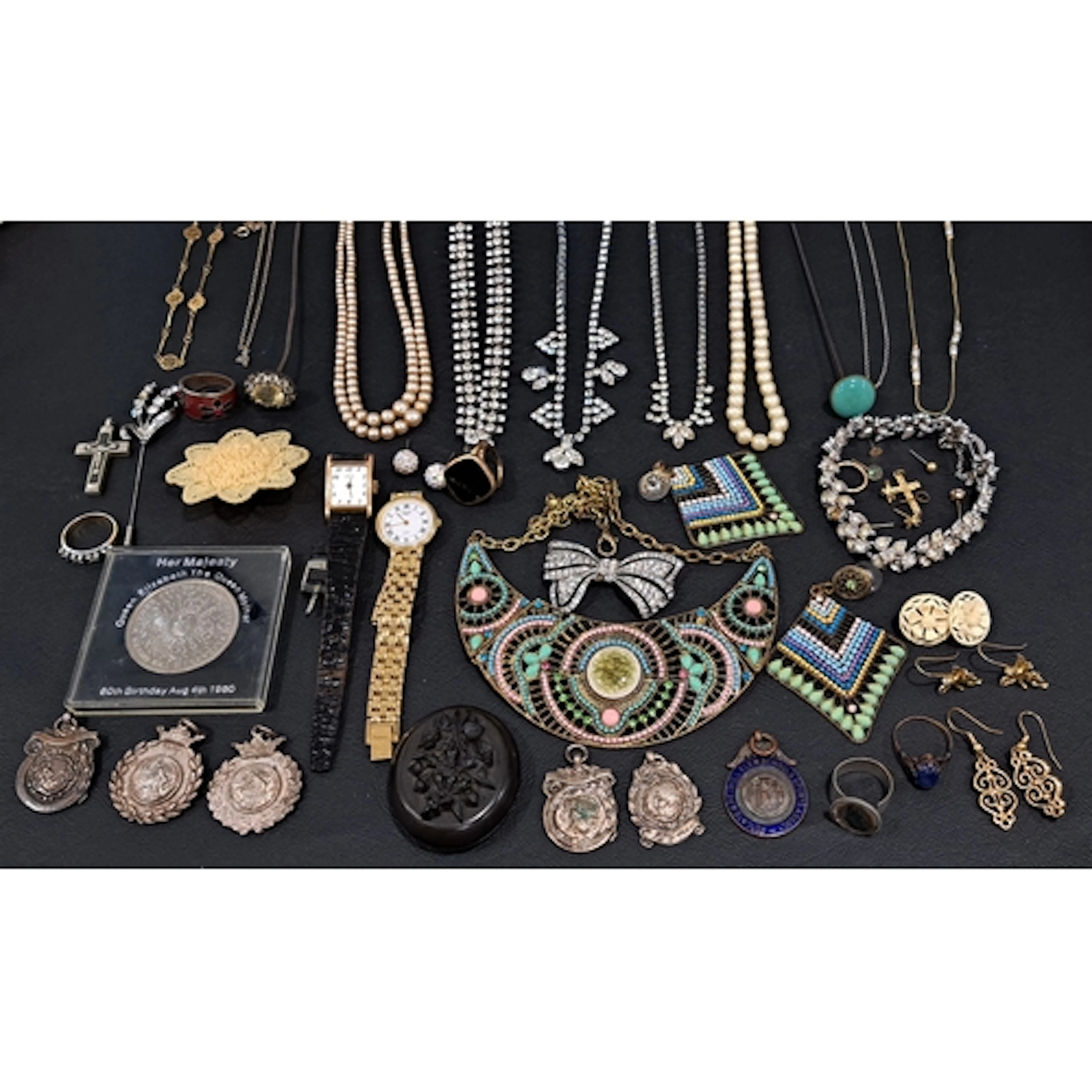 SELECTION OF VINTAGE COSTUME JEWELLERY including a paste set...