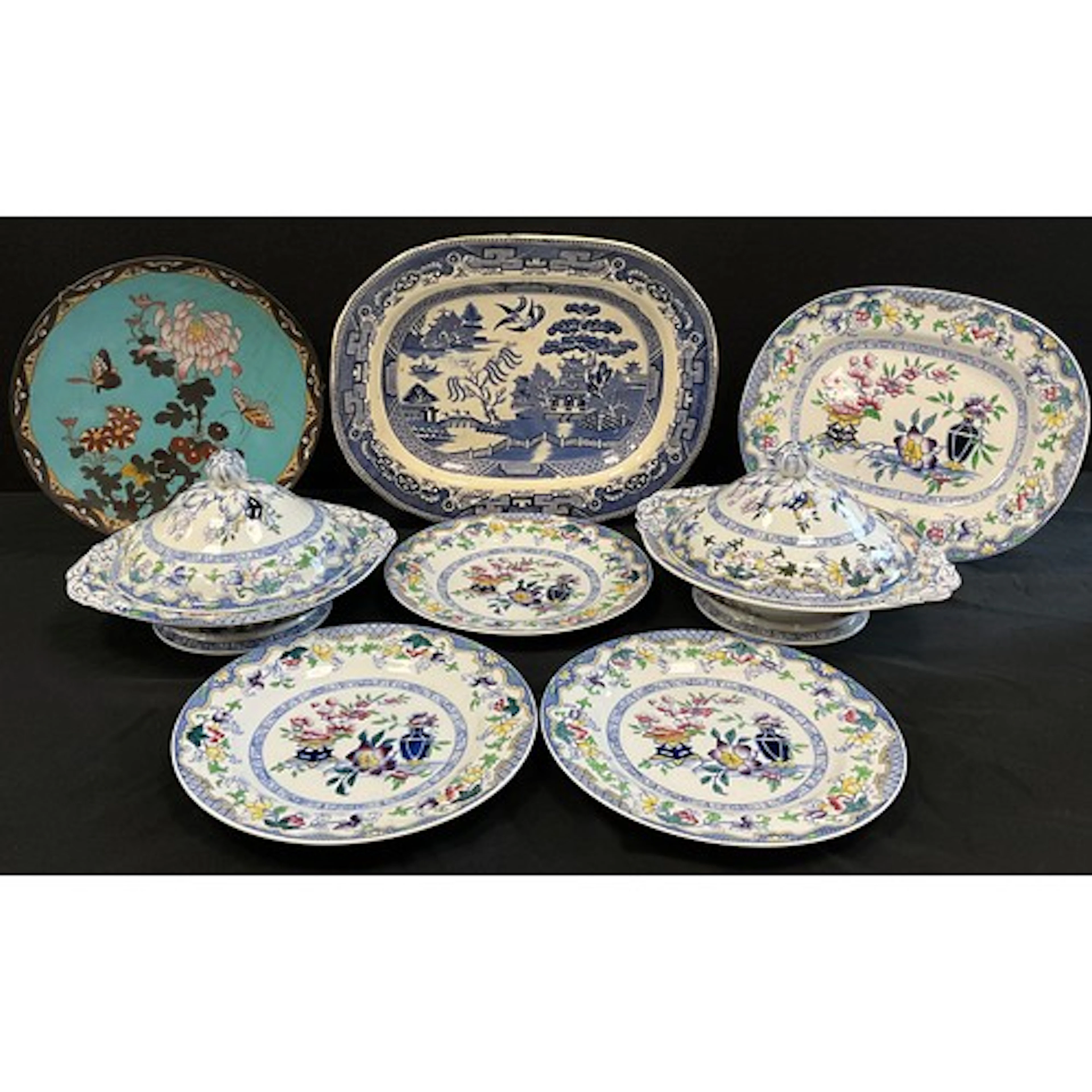 Ceramics - a willow pattern blue and white serving platter; ...