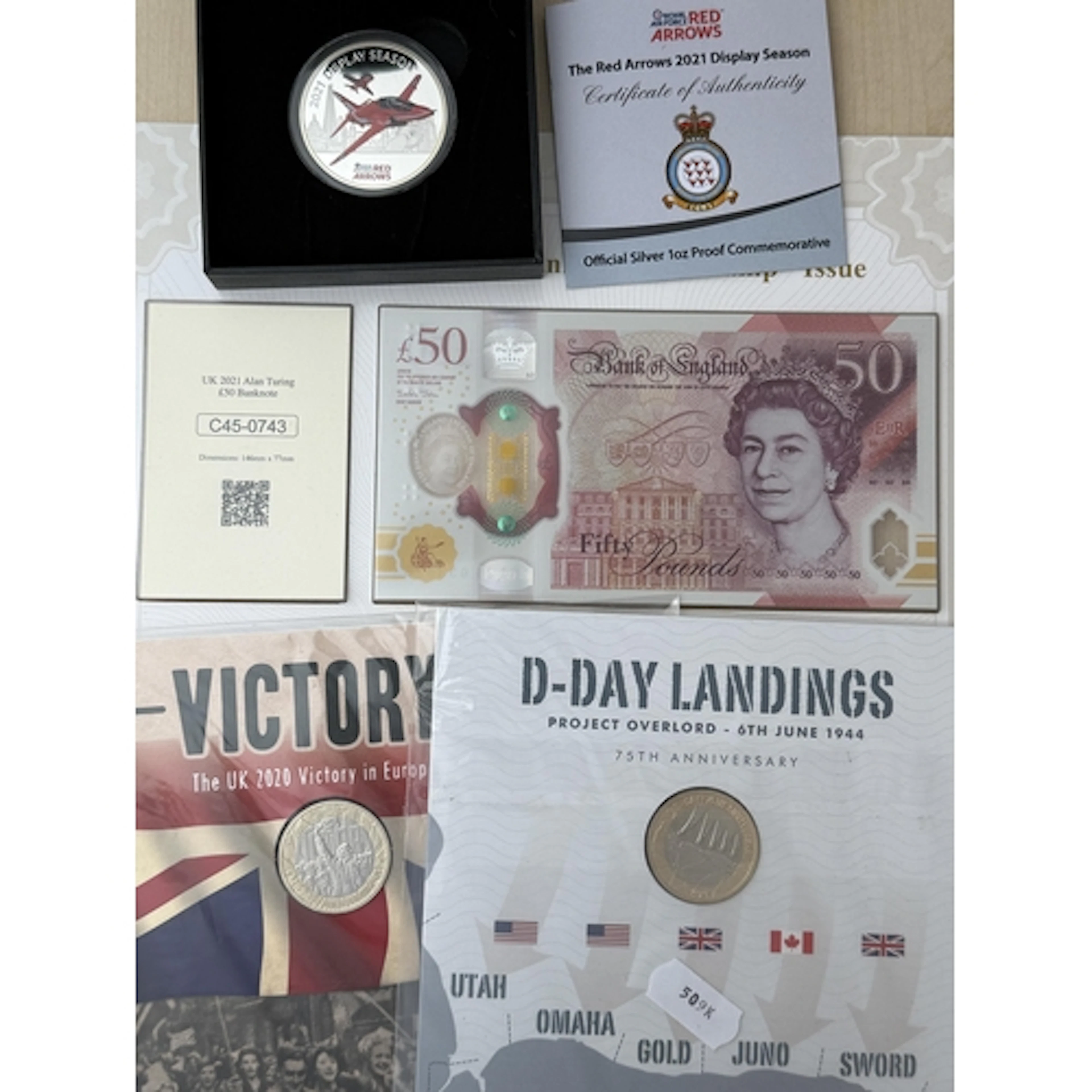 A collection of mainly modern Event/ commemorative coins in ...