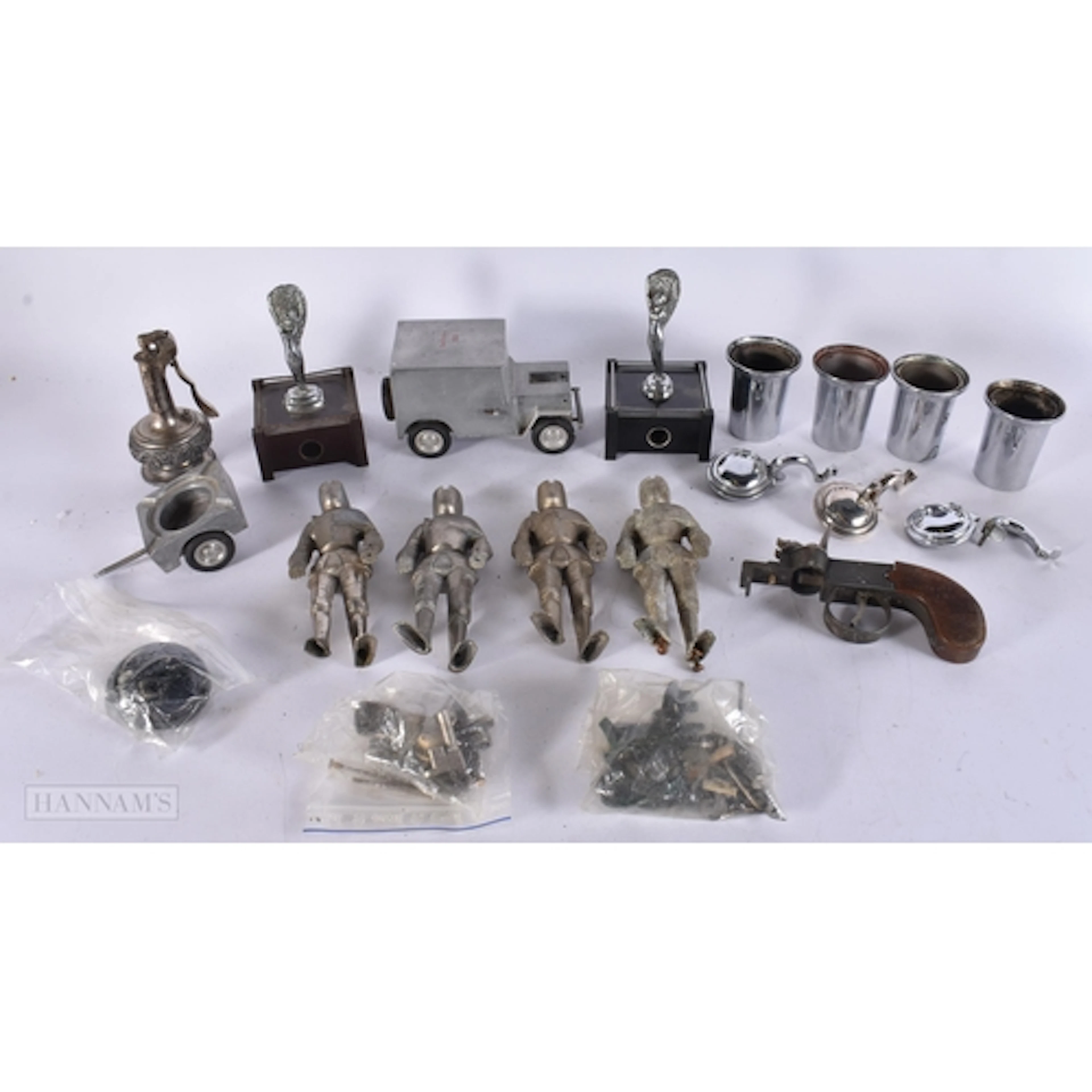 A COLLECTION OF VINTAGE LIGHTER, PARTS AND SPARES. (qty)
