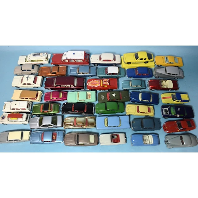 Dinky Toys, 27 Superior Criterion, with patient on stretcher...