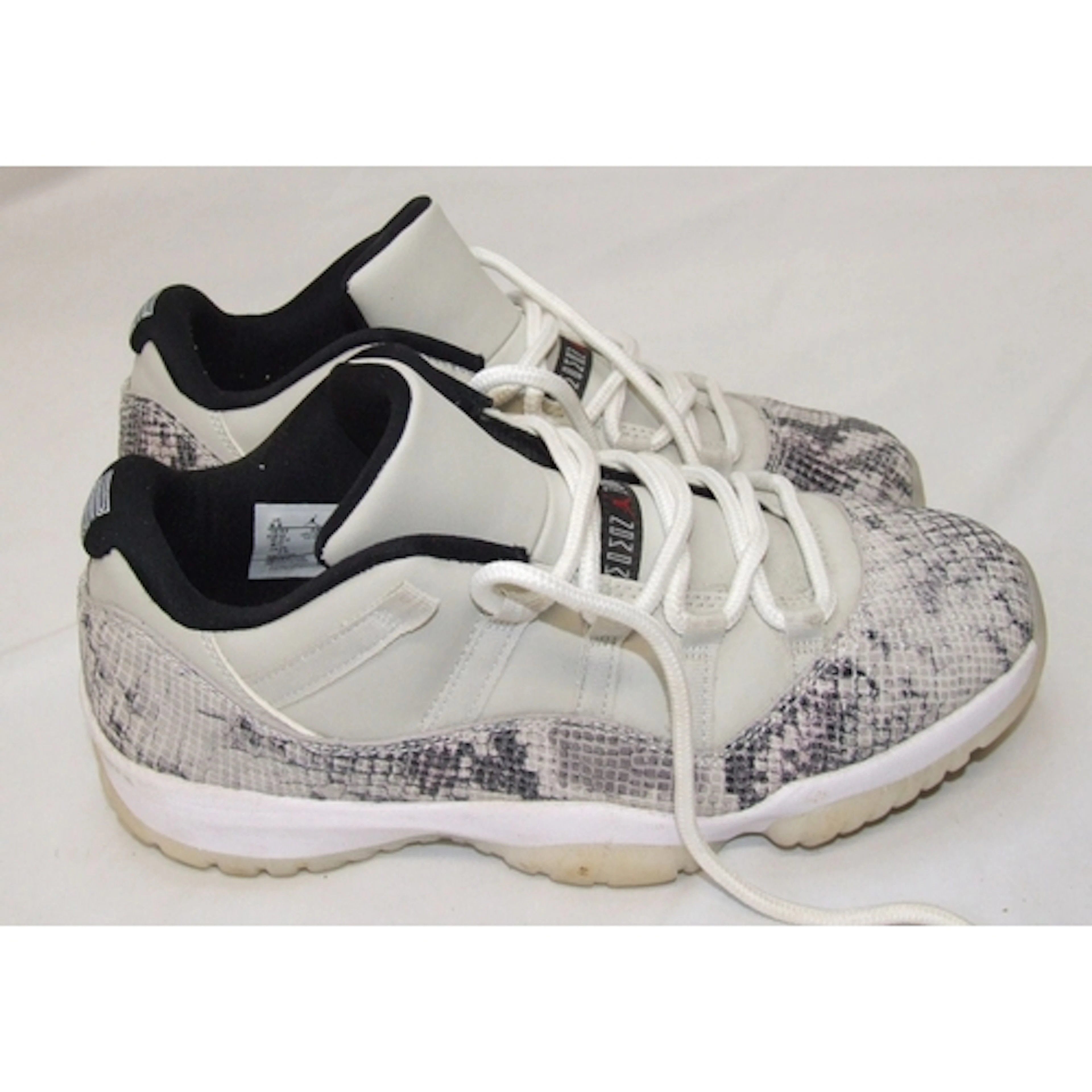 Nike Air Jordan 11 Year of The Snake Trainers size 8.5