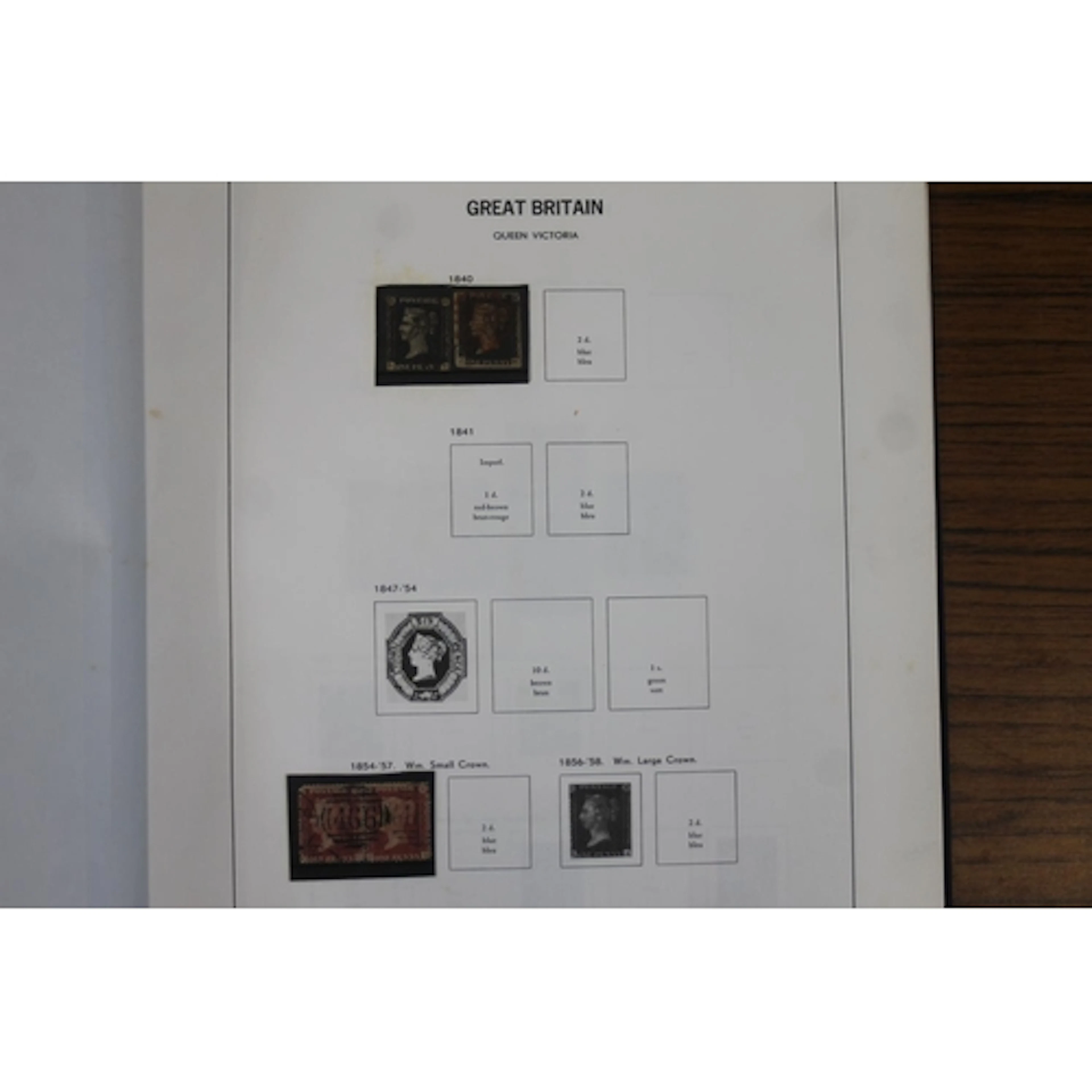 Stamp collection to include a Stanley Gibbons Davo twin post...