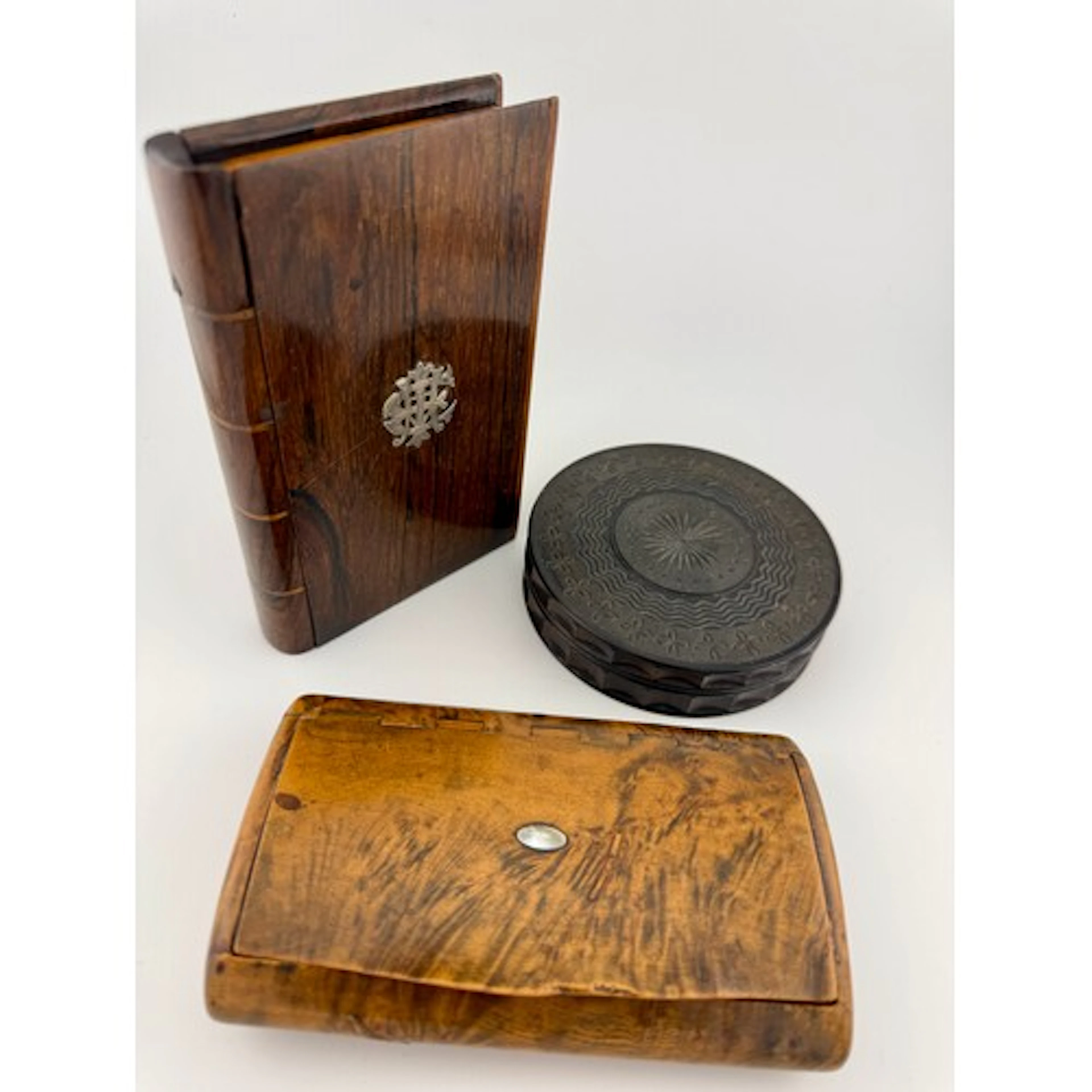 A burr wood table snuff box, 13.5cm l, circular snuff box an...