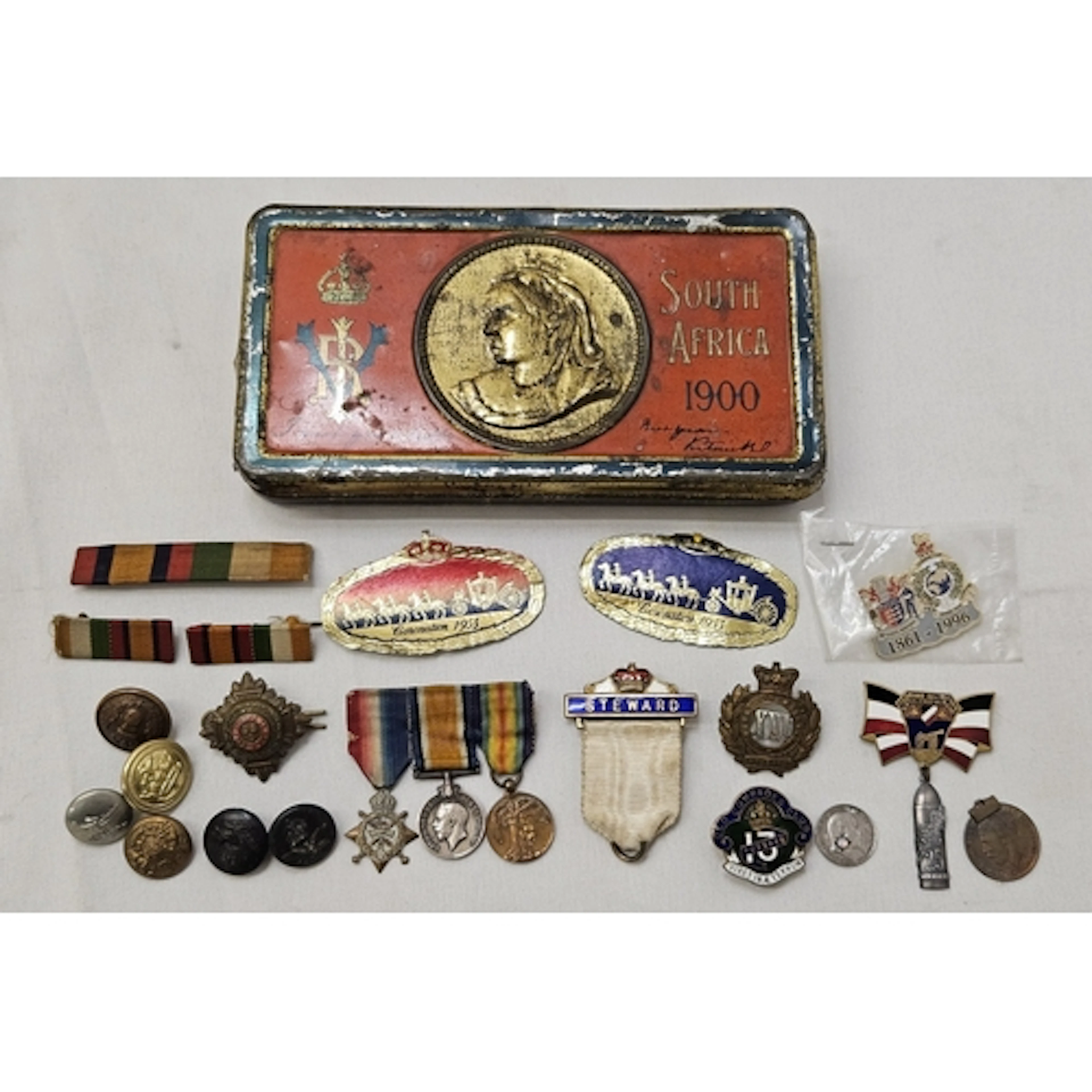 Queen Victorian South Africa 1900 Gift Box (some distress to...