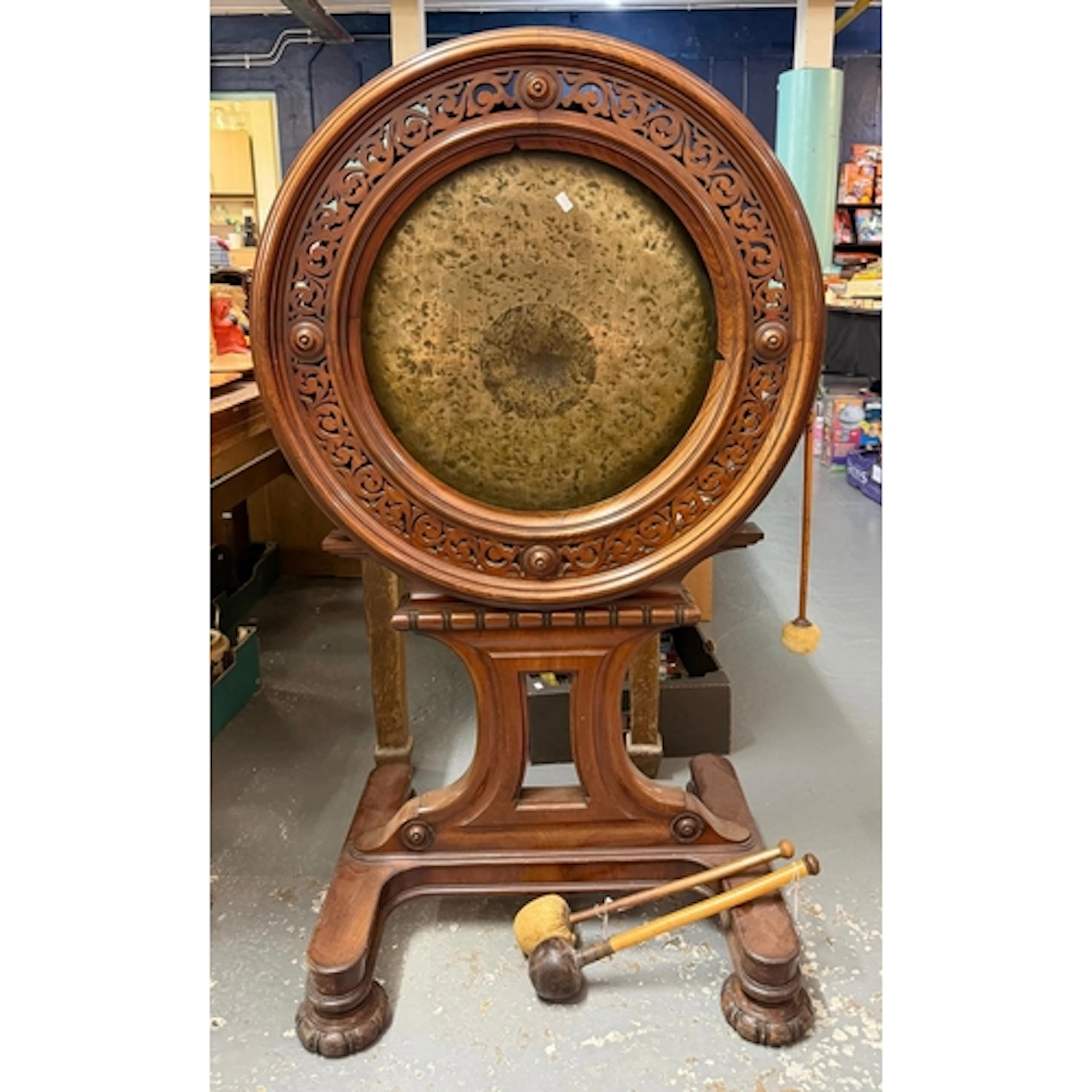19th century mahogany and brass dinner gong, having circular...
