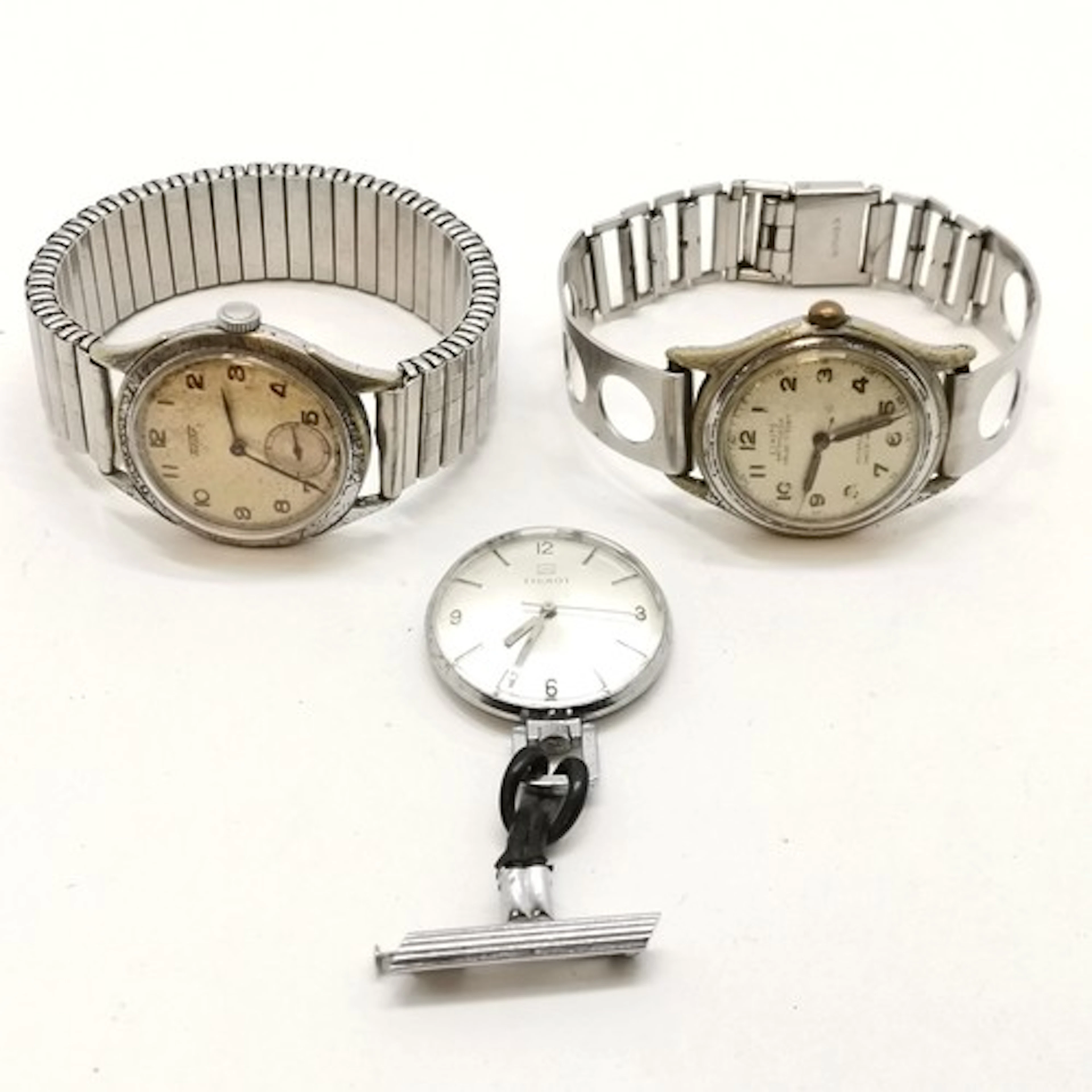 3 x vintage mechanical watches - 2 x Tissot (brooch 28mm cas...