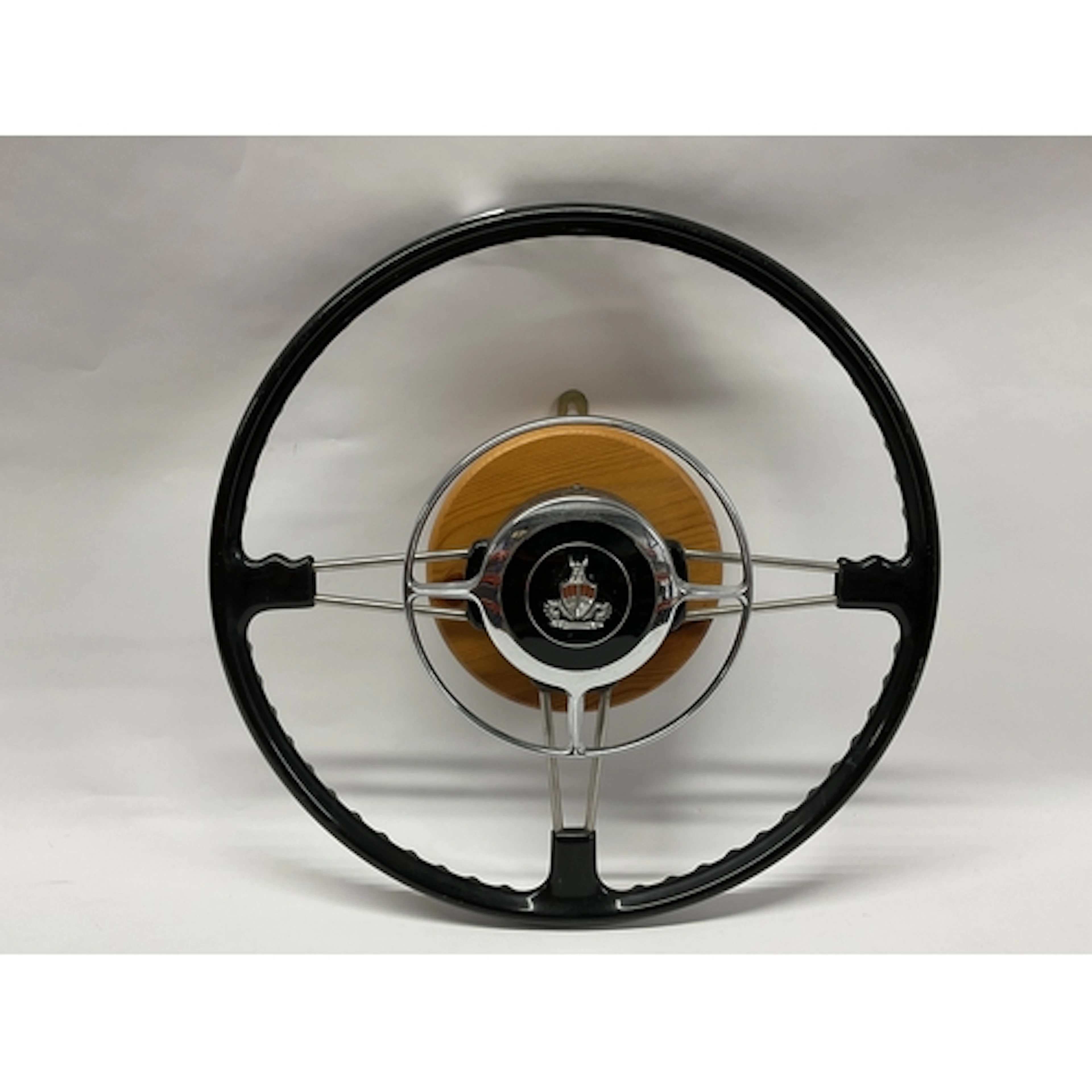 Automobilia; A circa 1950's Rover P4 car steering wheel. The...