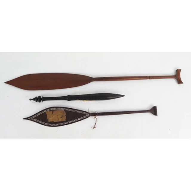 A Papua New Guinea paddle of traditional design, 85cm long, ...