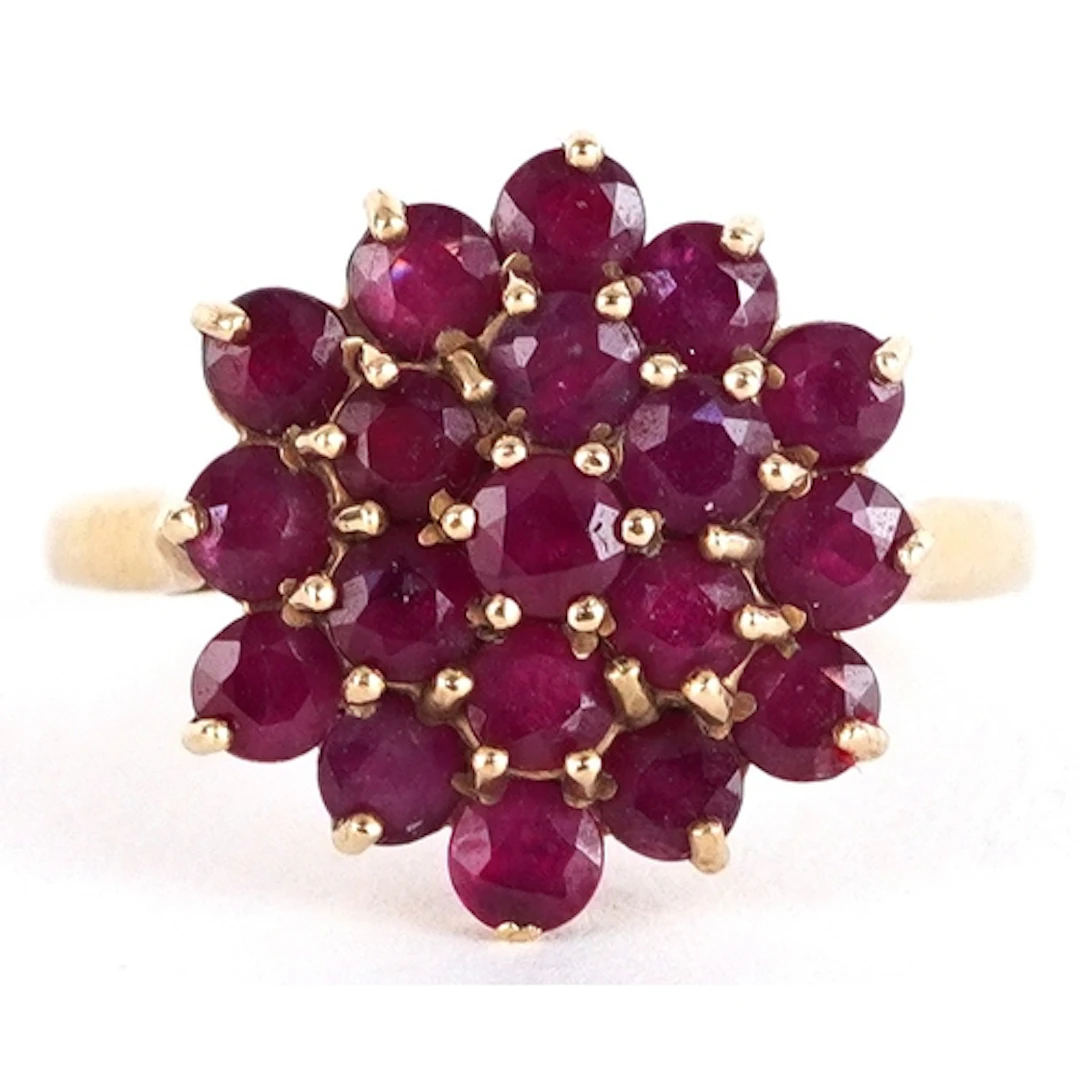 9ct gold ruby three tier cluster ring, size Q, 3.4g.