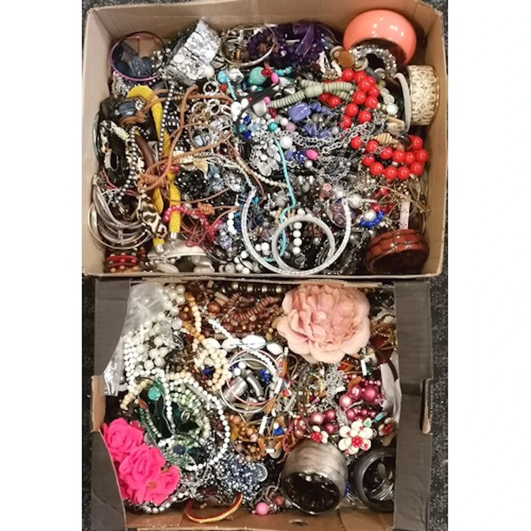 2 x boxes of costume jewellery - total weight 9.2kgs ~ SOLD ...