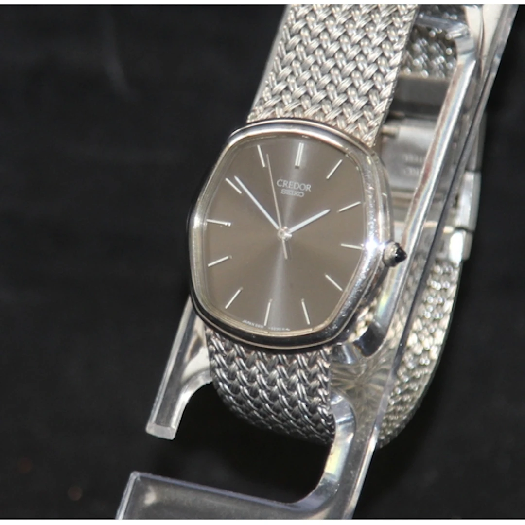 Quality Credor by Seiko unisex mid size quartz dress watch w...