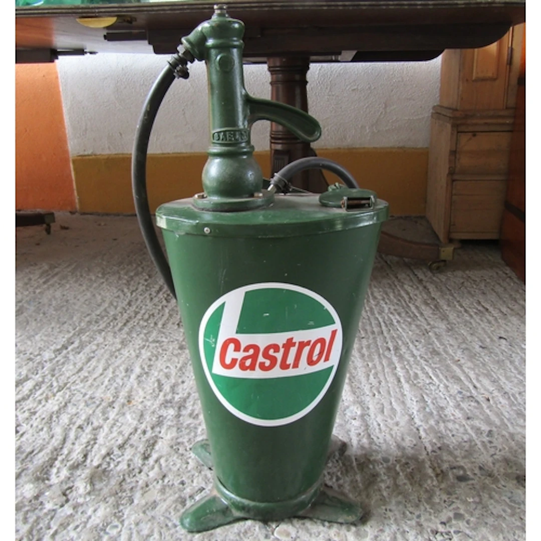 Castrol Vintage Metal Oil Canaster with Winder and Original ...