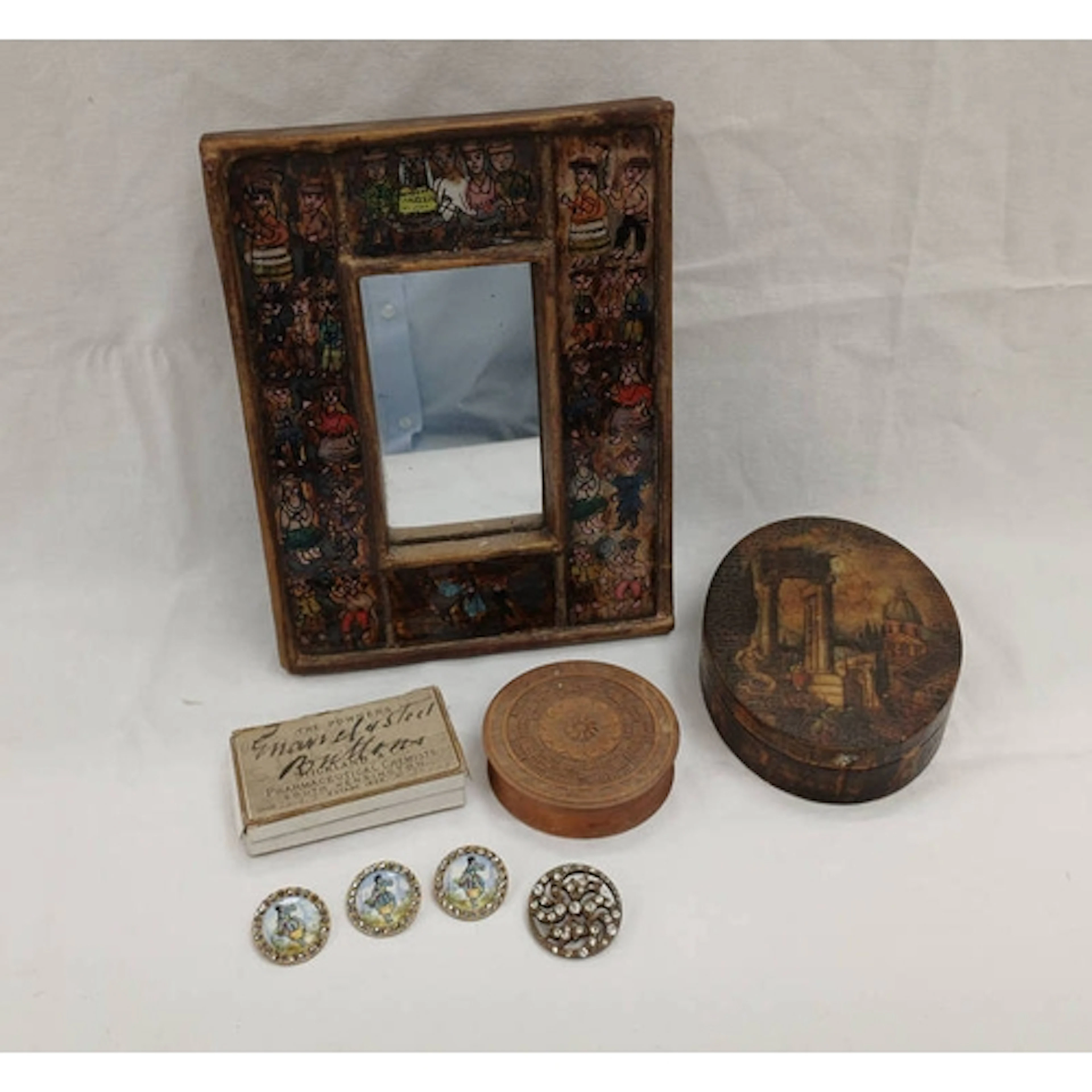VERNIS MARTIN STYLE OVAL SNUFF BOX, REVERSE PAINTED GLASS MI...