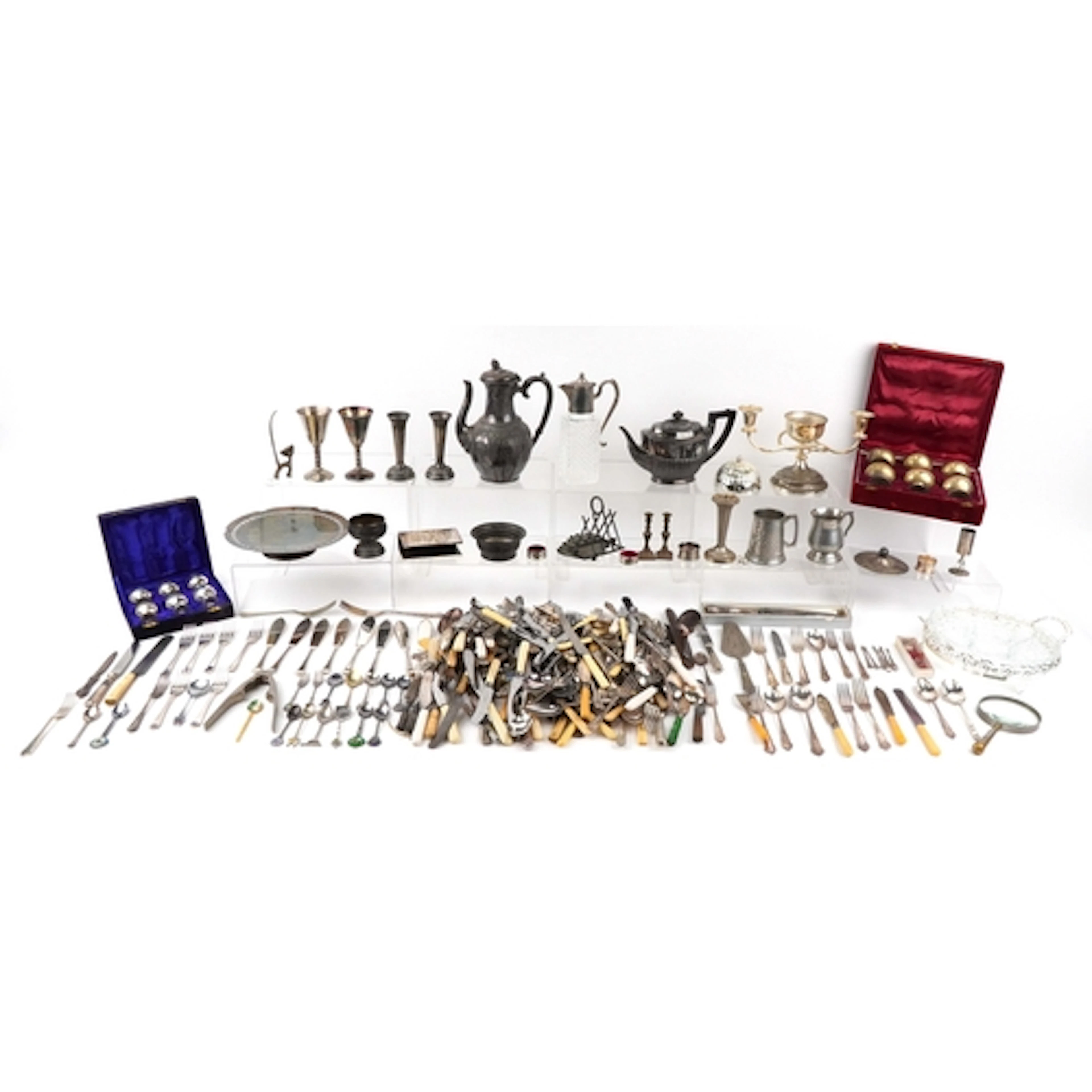 Collection of vintage and later silver plated items includin...