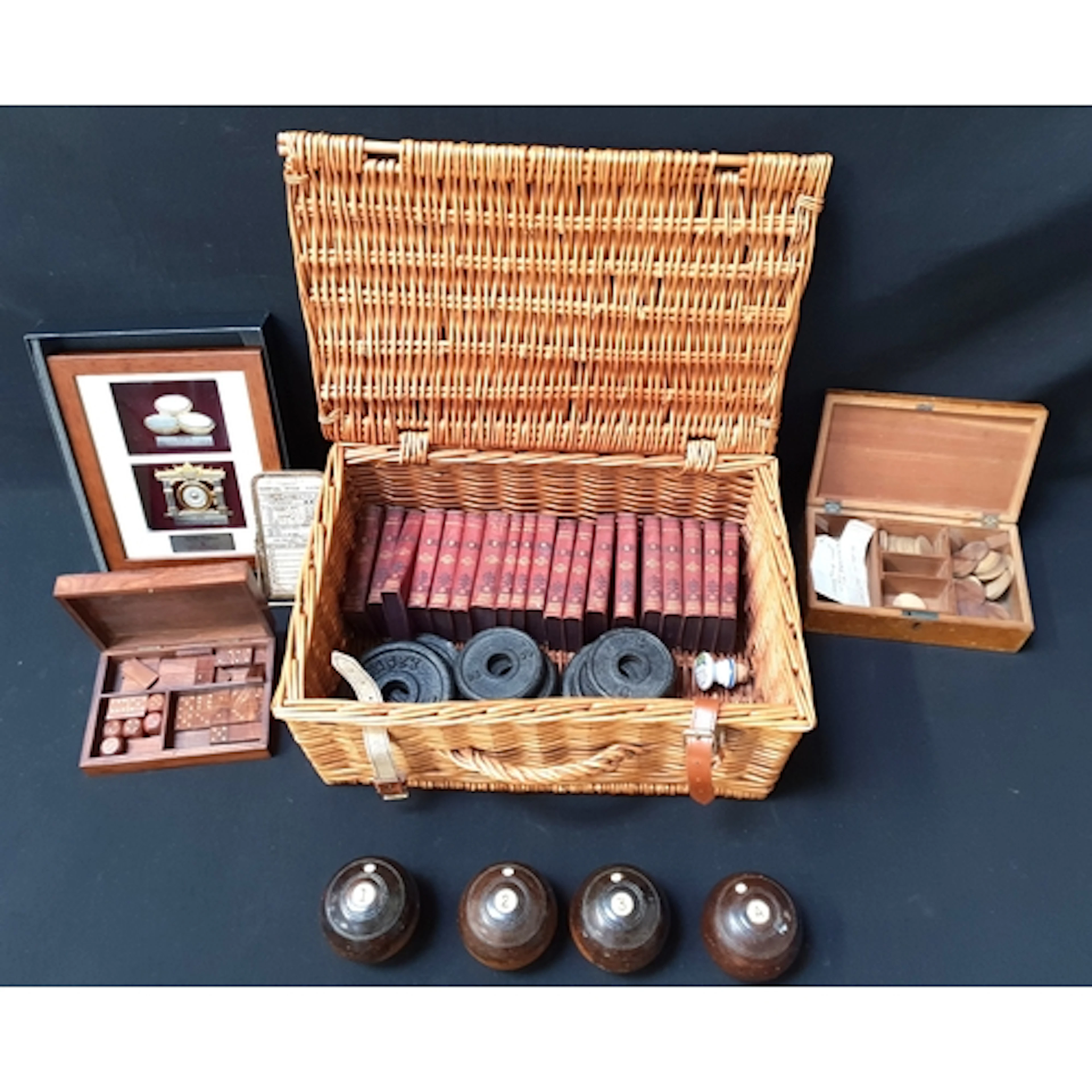 SELECTION OF GENERAL COLLECTABLES comprising a wooden games...