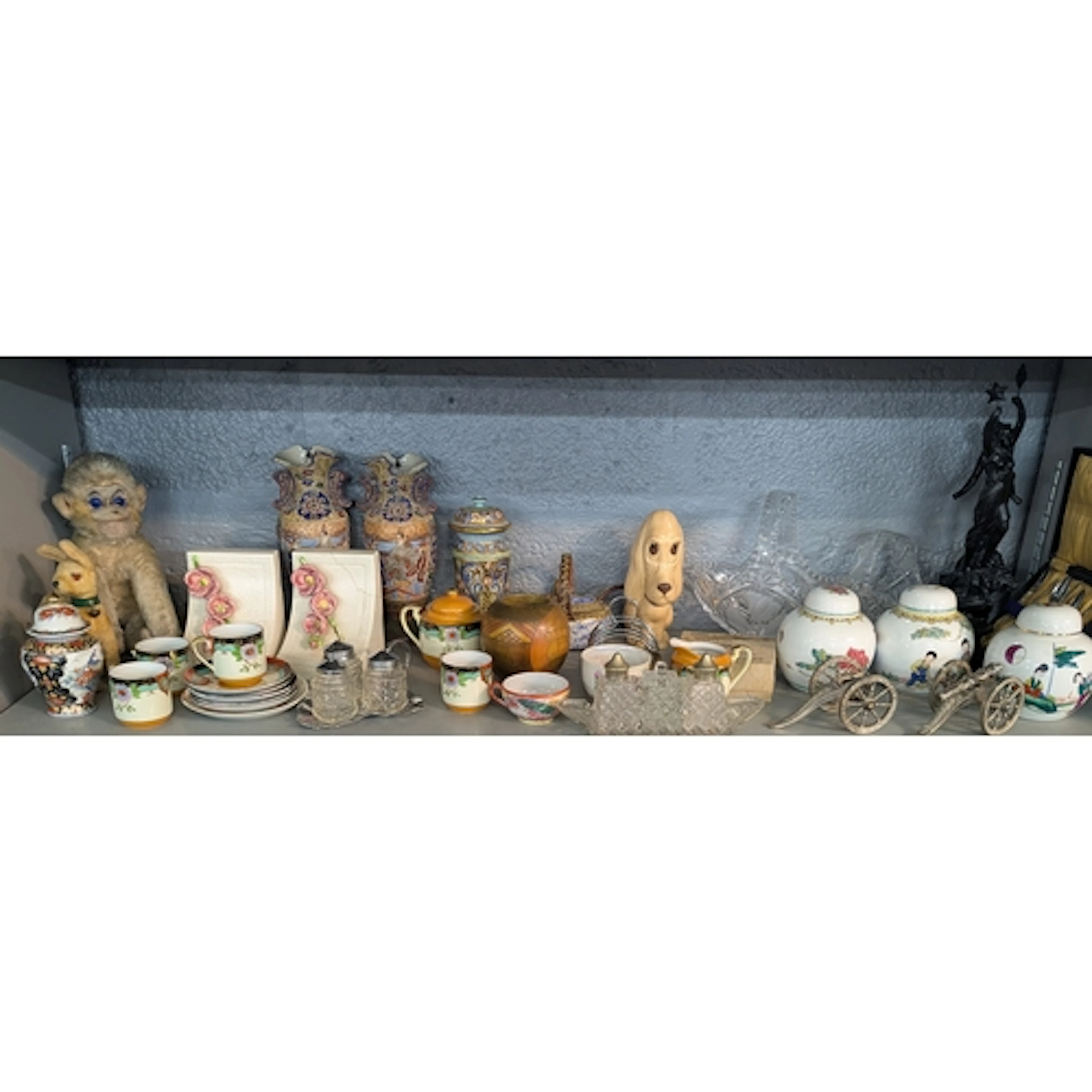 Collectable and domestic ceramics and glassware to include C...