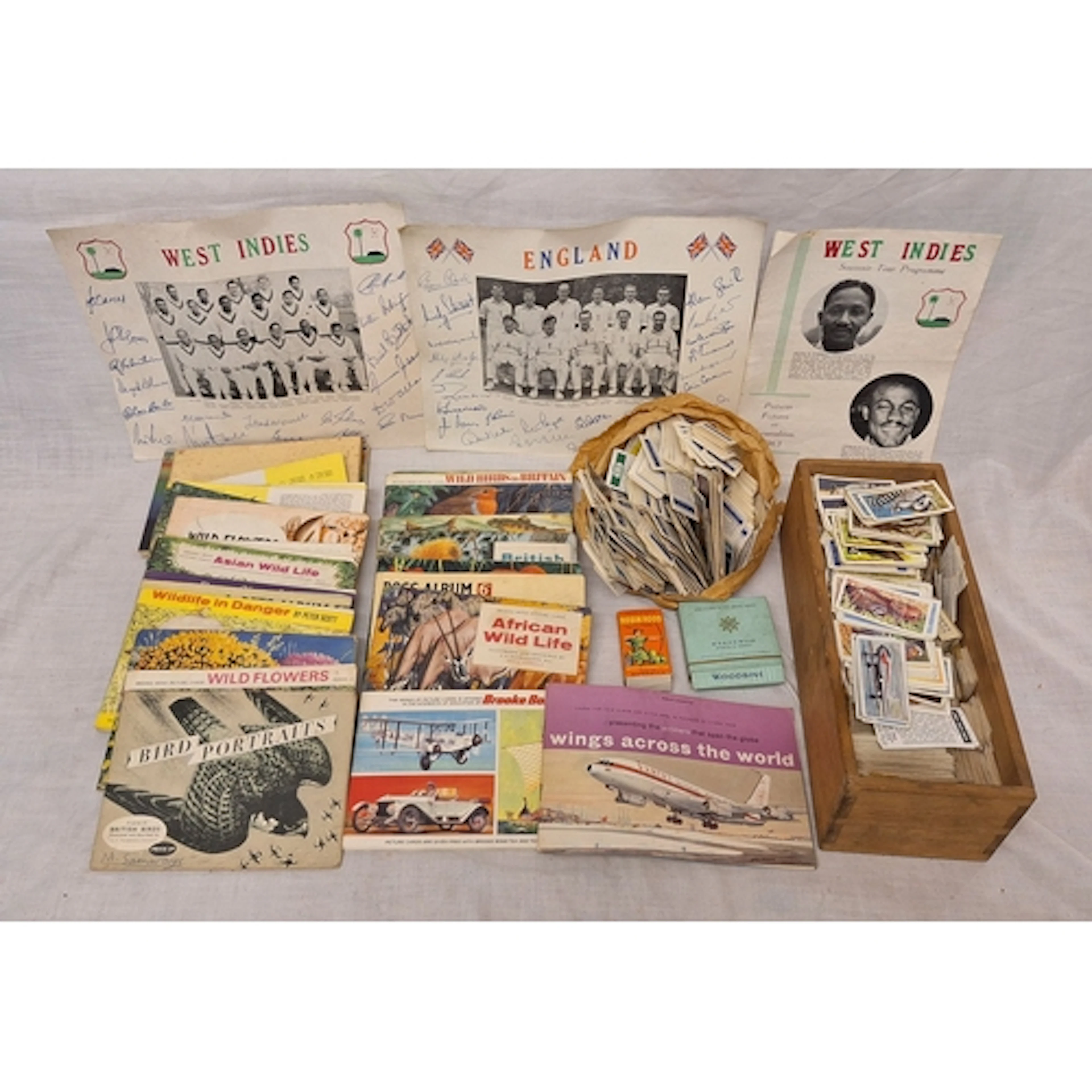 Cigarette Card Albums incl. Freshwater Fish, Tropical Birds,...