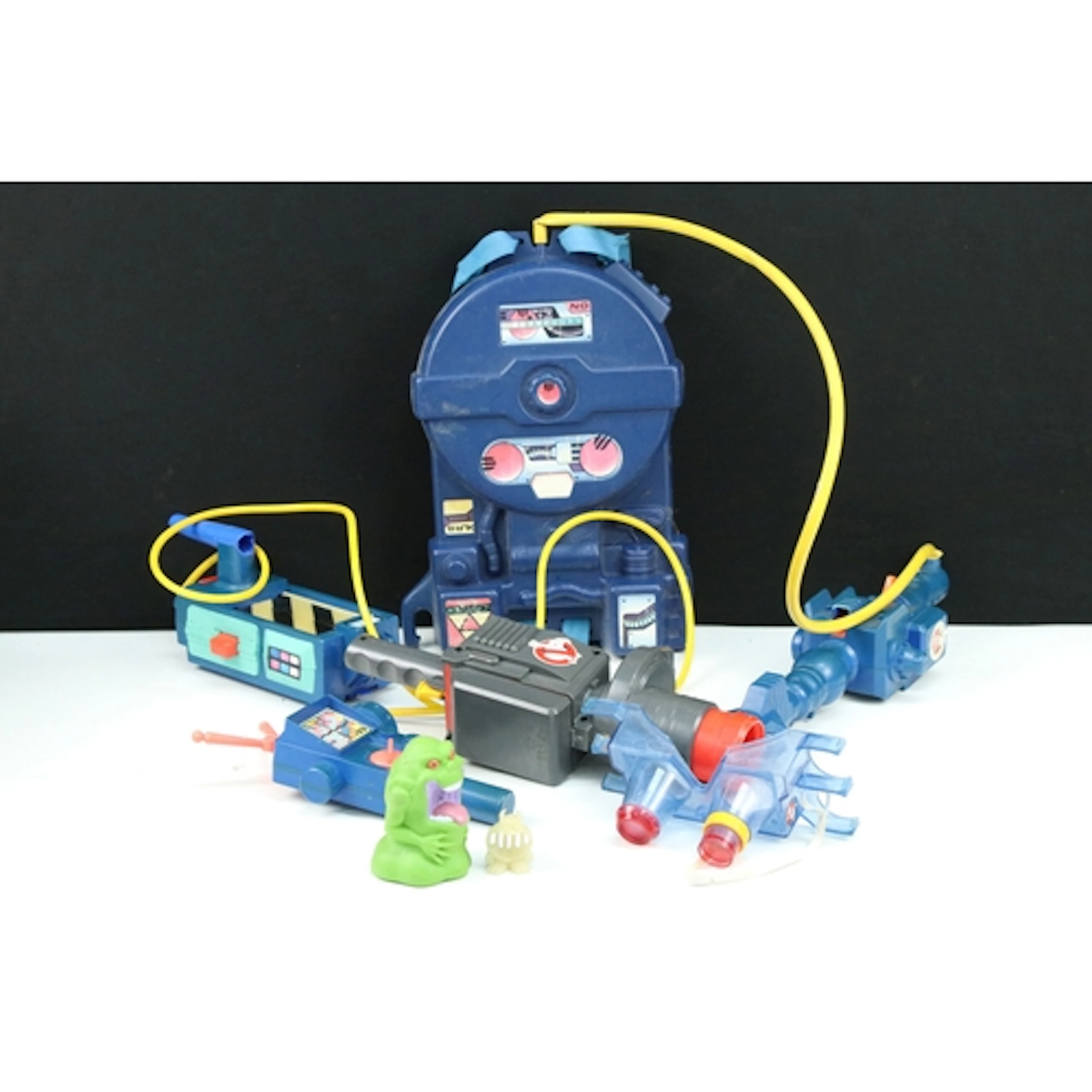 The Real Ghostbusters - Group of Kenner play set items to in...