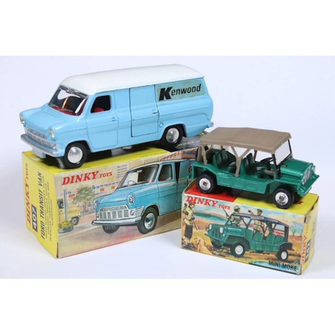 Two boxed Dinky diecast models to include 407 Ford Transit V...