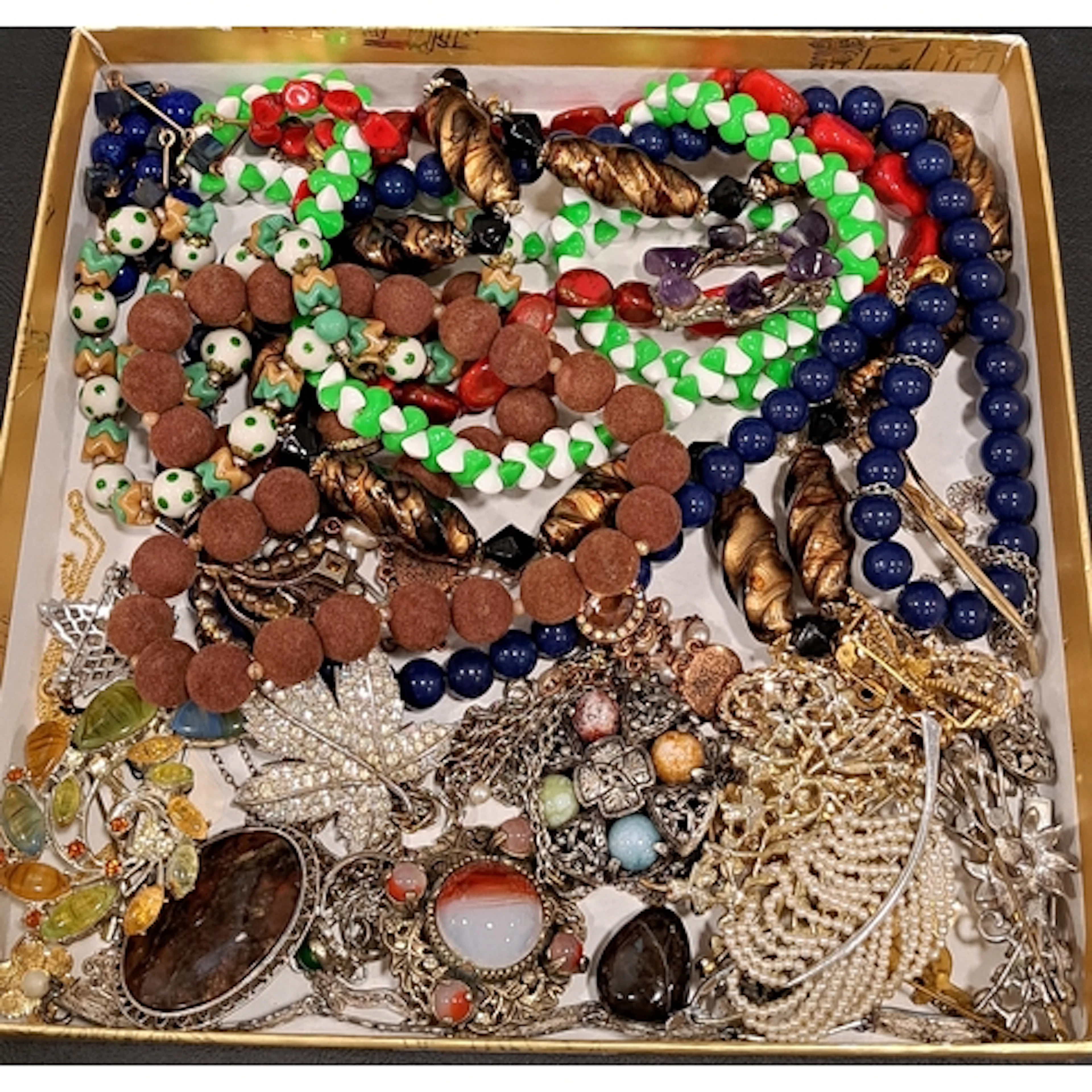 SELECTION OF VINTAGE COSTUME JEWELLERY including seventeen ...