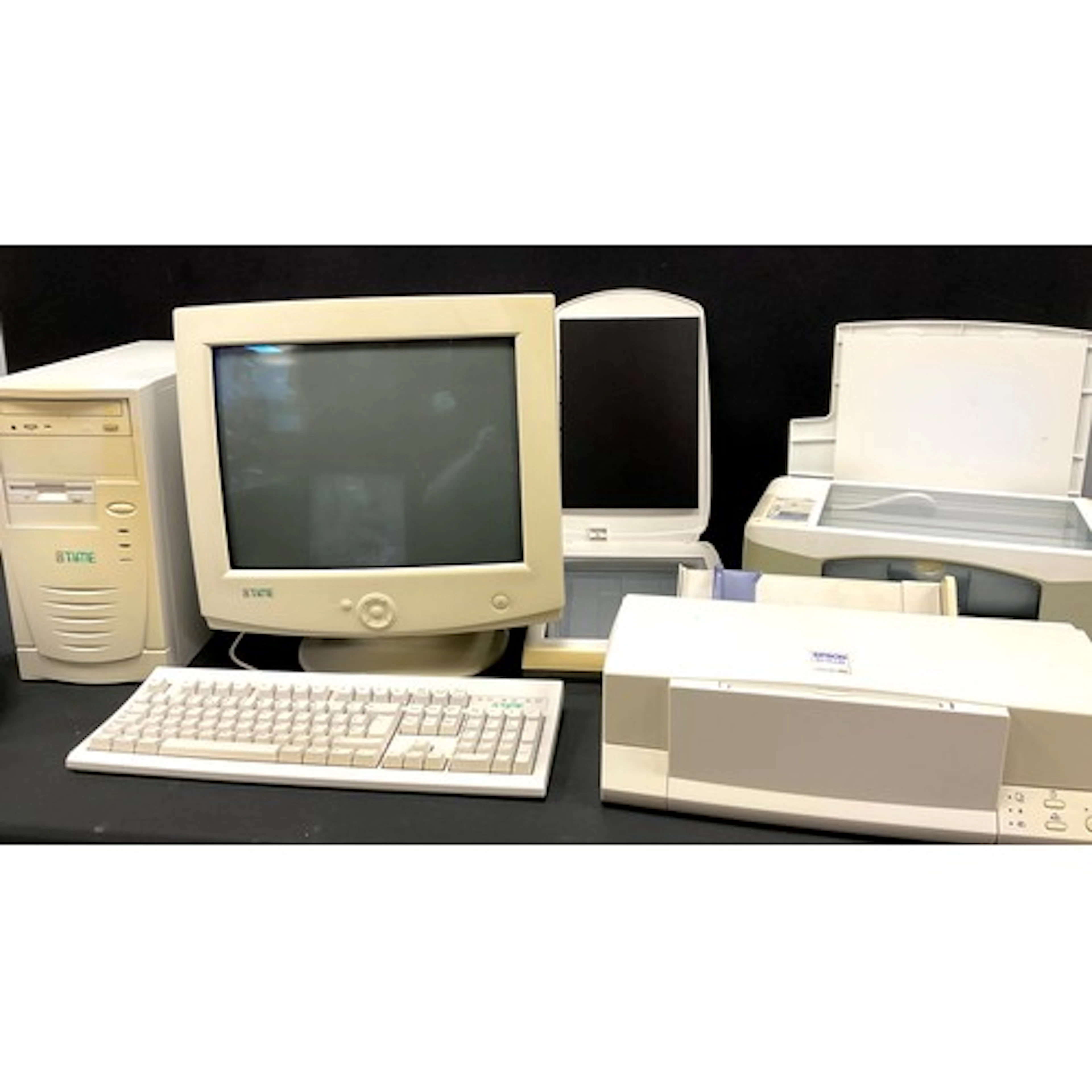 Computers & Technology - a 90's TIME computer system includi...