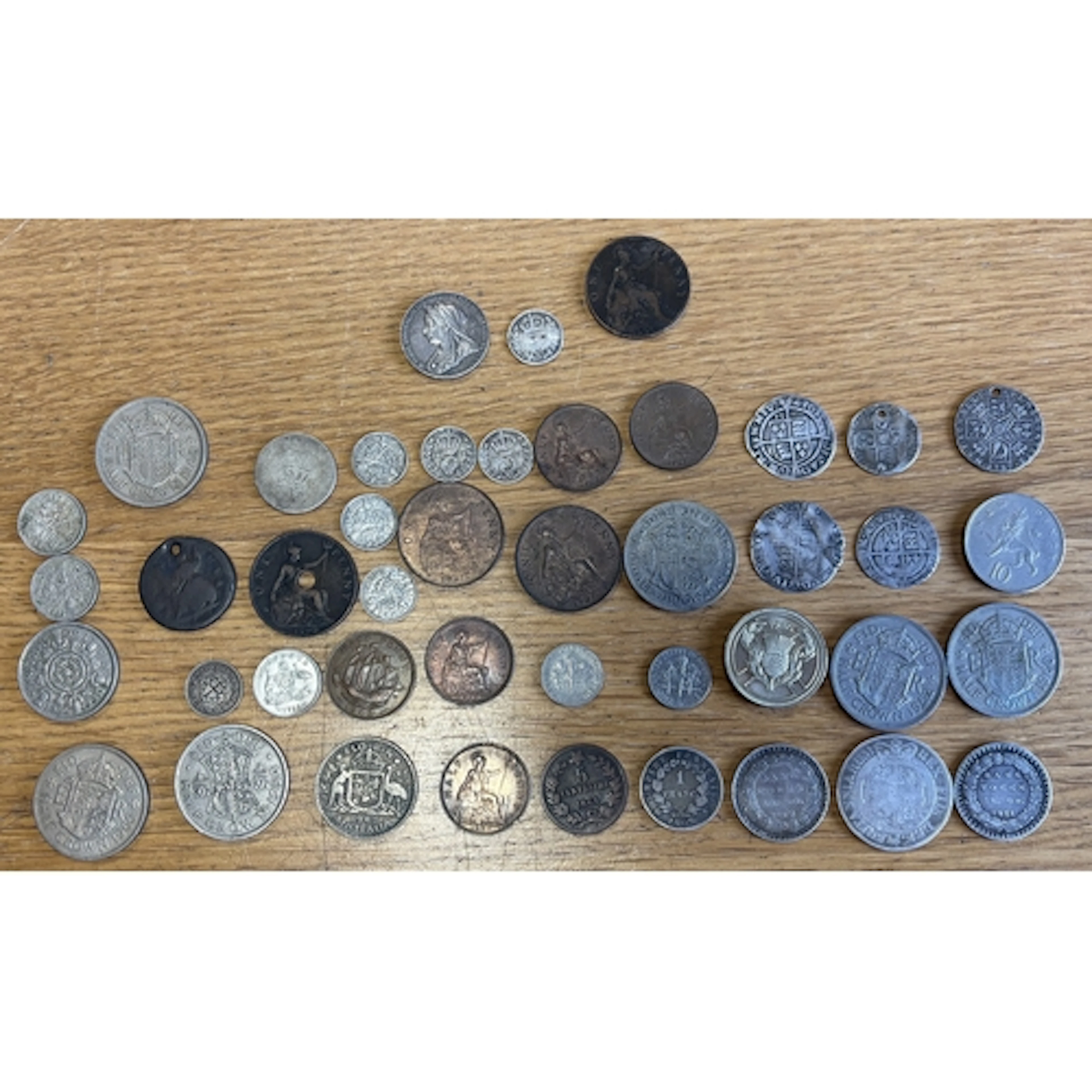 Collection of mostly loose, generally very fine with some be...
