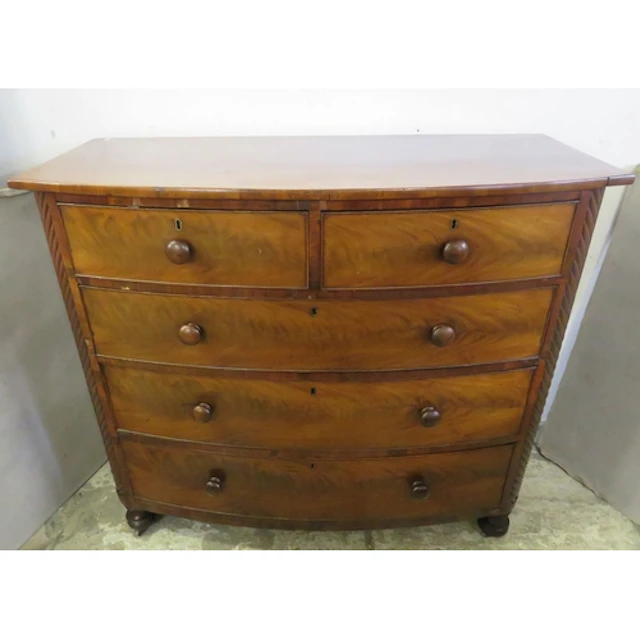 Antique Mahogany Bow Fronted Chest of Drawers, 2 short drawe...