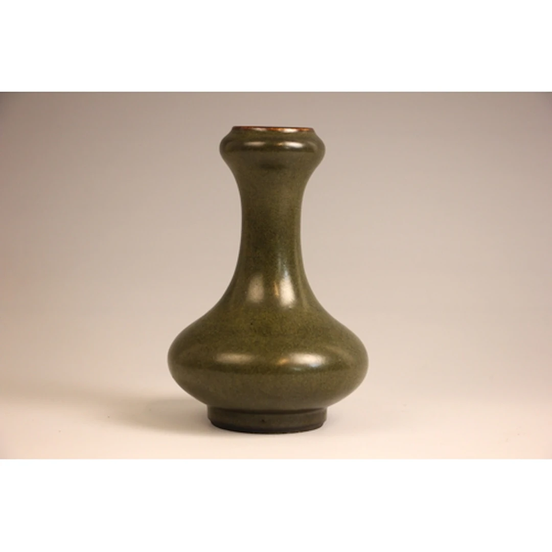 A Chinese tee-dust glazed vase, of pear shape with garlic ne...