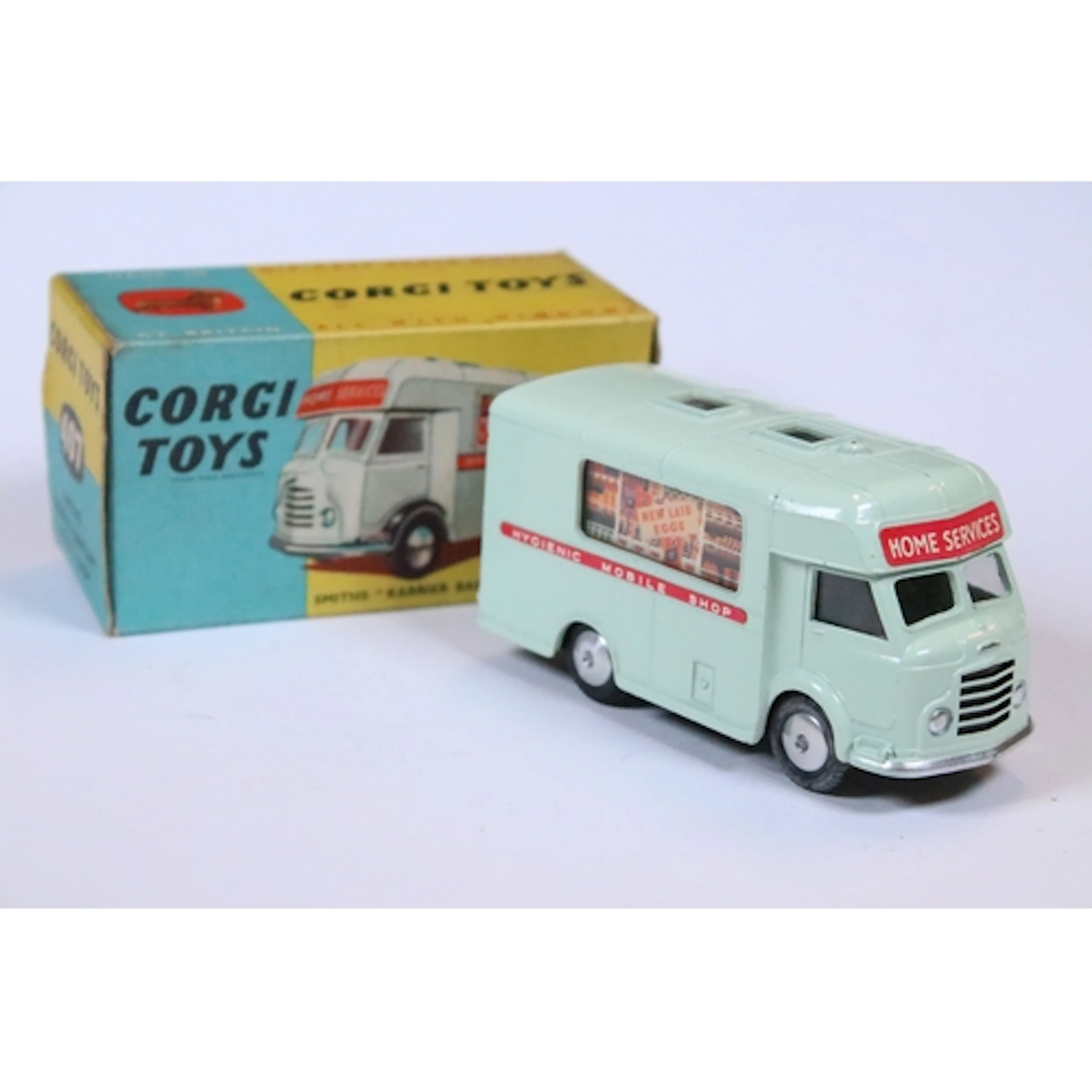 Boxed Corgi 407 Smiths Karrier Bantam Mobile Shop diecast mo...