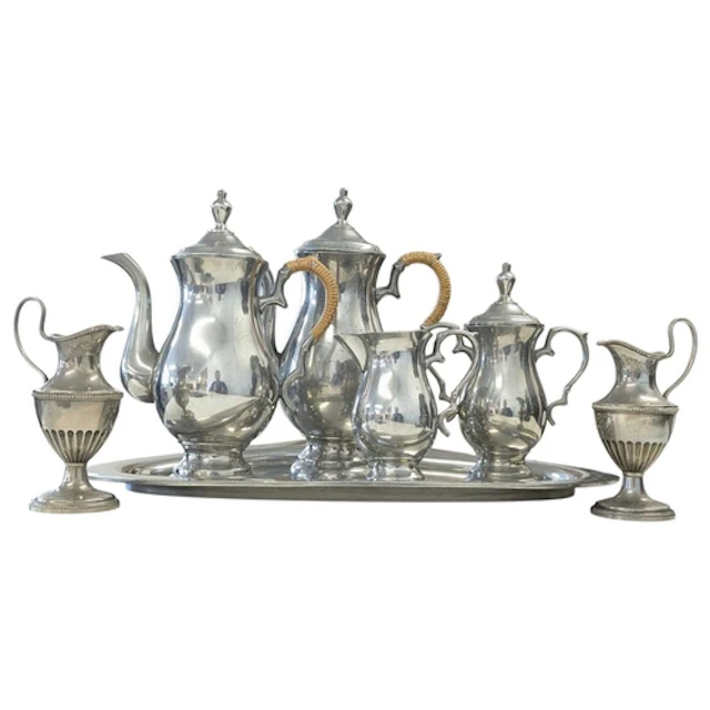 Pura, Made in Indonesia - A vintage 20th century silver plat...