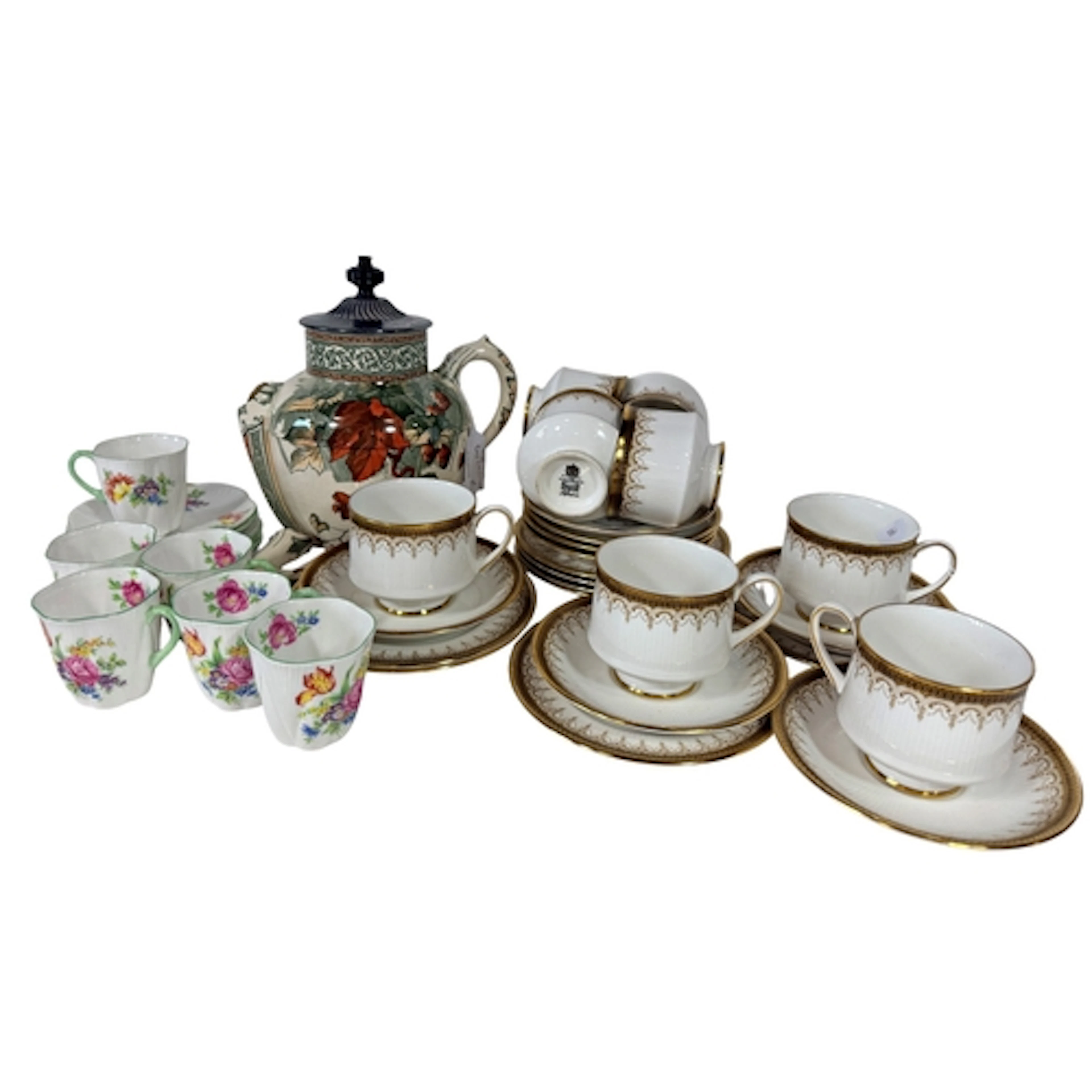 A Paragon Athena pattern tea service, Shelley tea ware, and ...