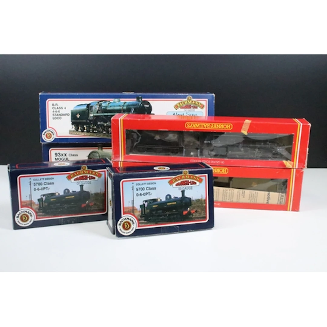 Six boxed OO gauge locomotives to include 2 x Hornby (R324 B...