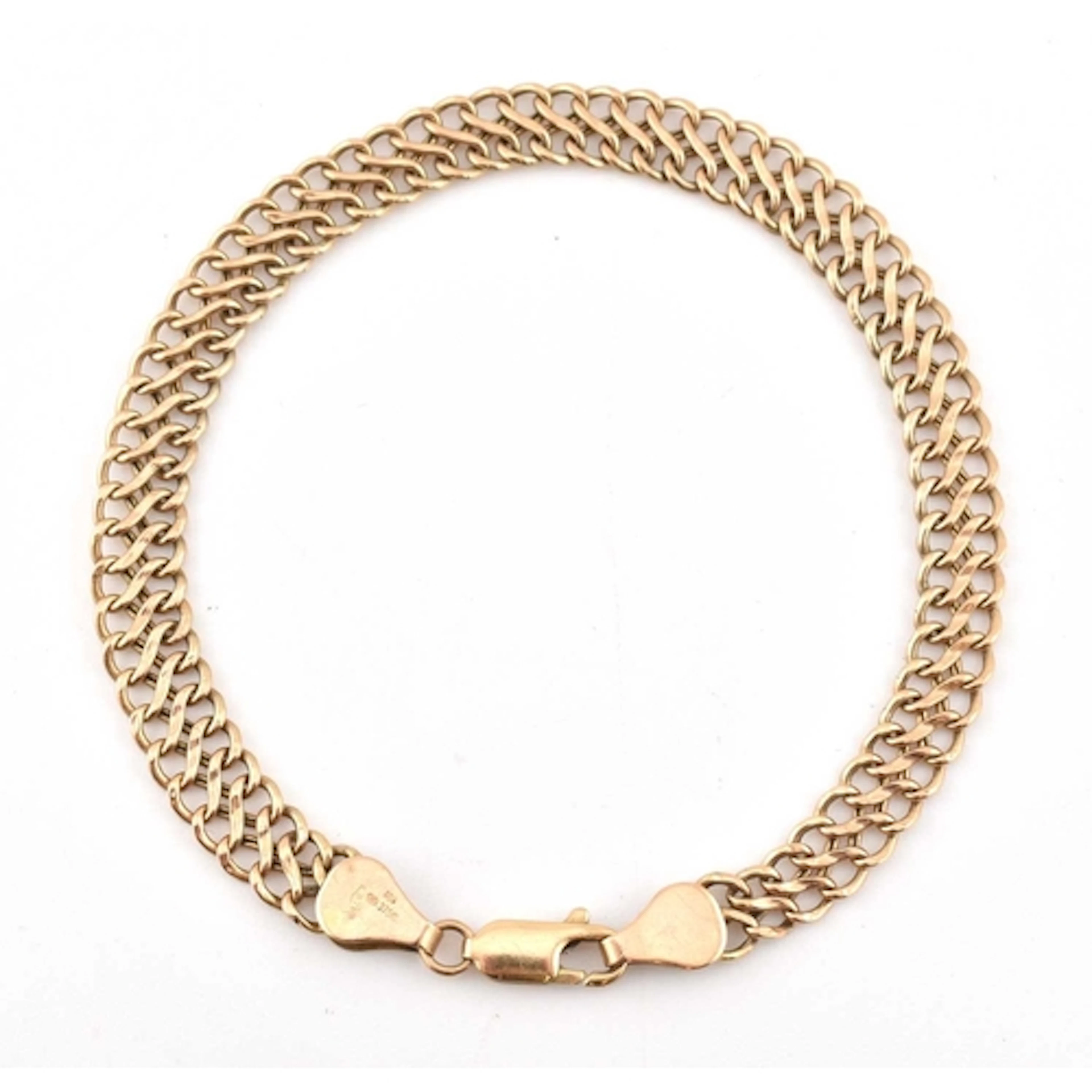 A hallmarked 9ct gold figure of eight link chain bracelet. C...