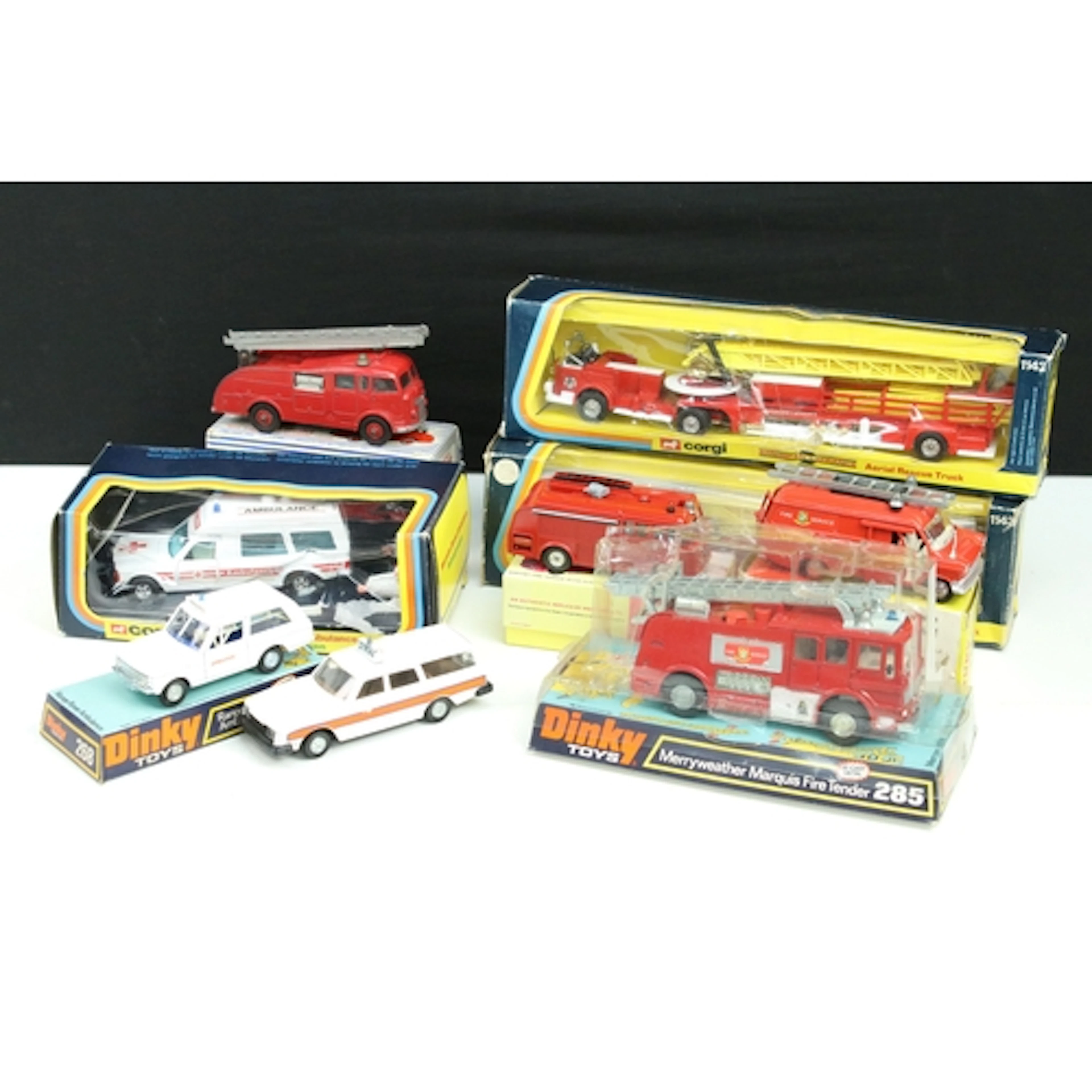 Seven boxed emergency diecast models to include 3 x Corgi (4...