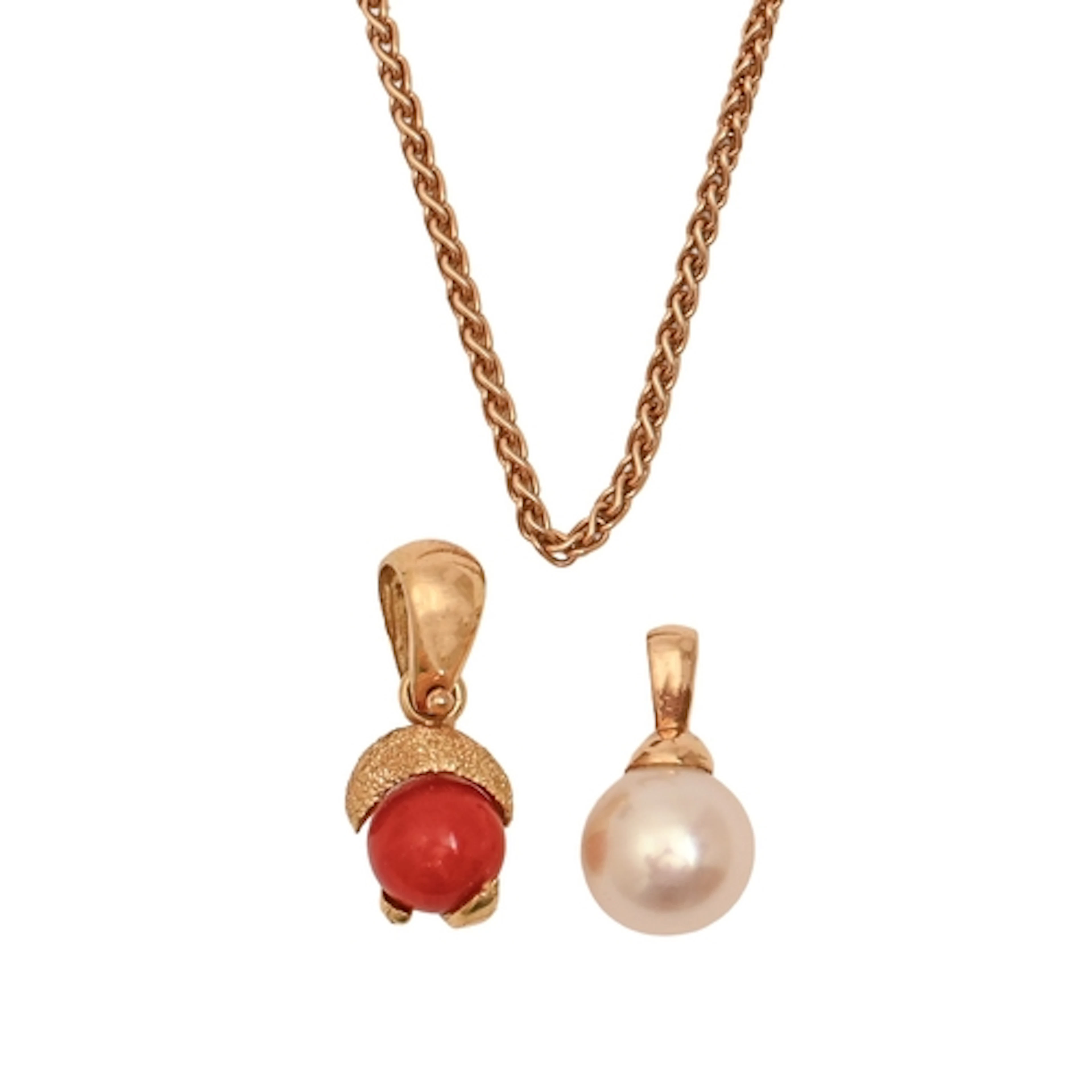 A cultured pearl pendant, with 0.9cm round Akoya pearl, in g...