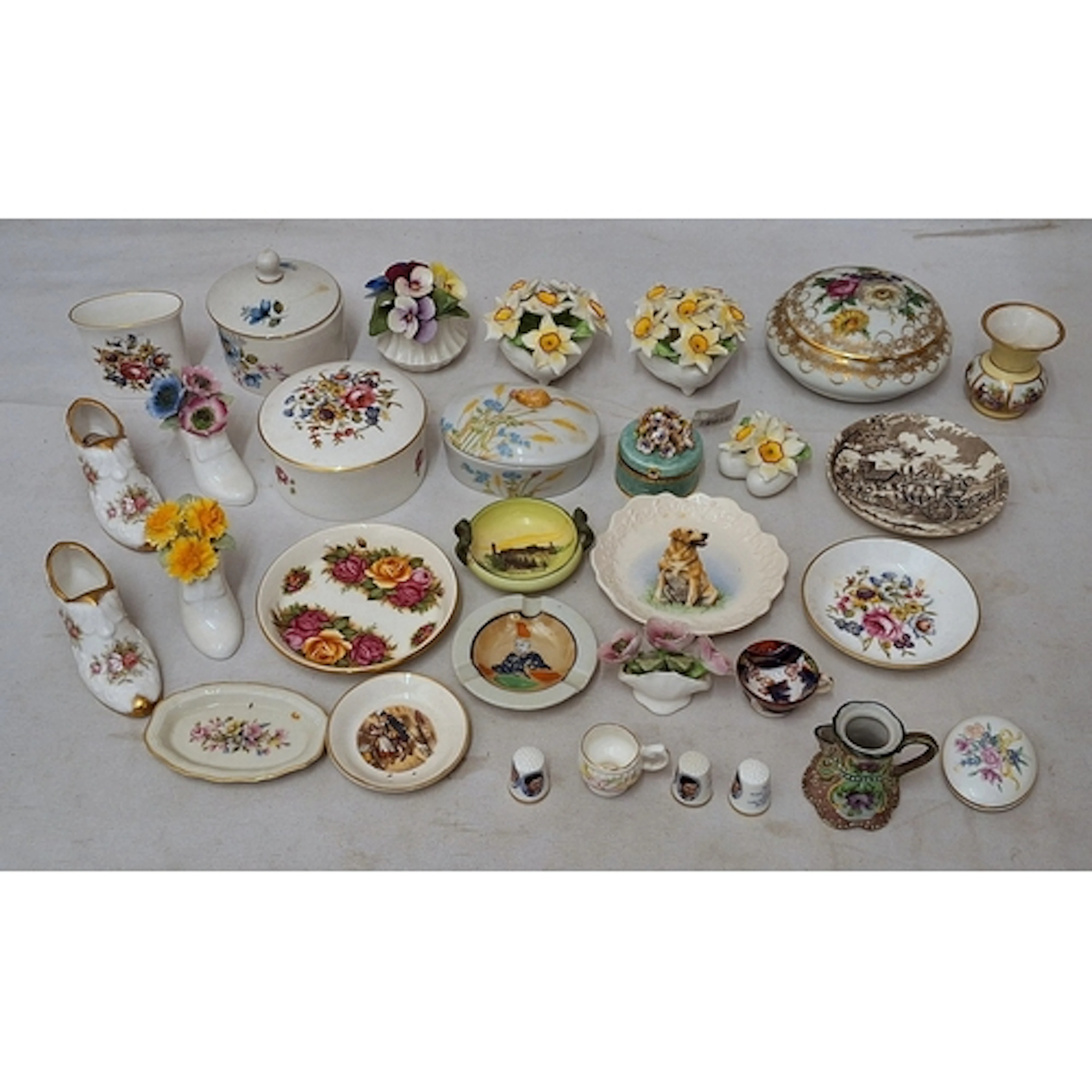 Trinket Dishes & Trinket Pots by Royal Worcester, Limoges et...