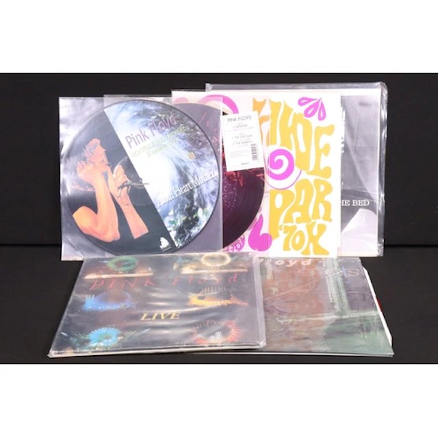 Vinyl - 6 Pink Floyd private pressing LP’s to include: Montr...