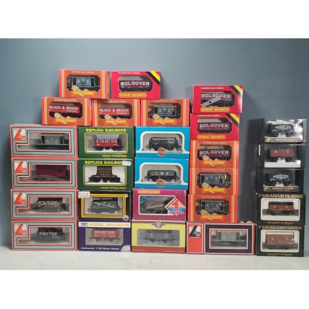 28x 00 gauge Goods Wagons by Hornby, Lima, Airfix, Graham Fa...