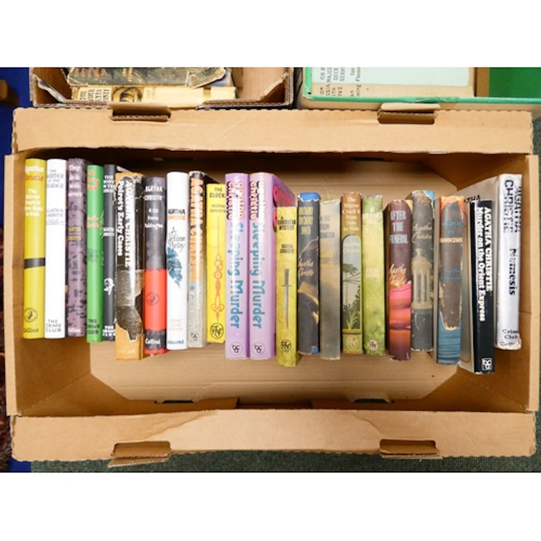 Crime Novels. A carton of various in d.w's, mixed cond...