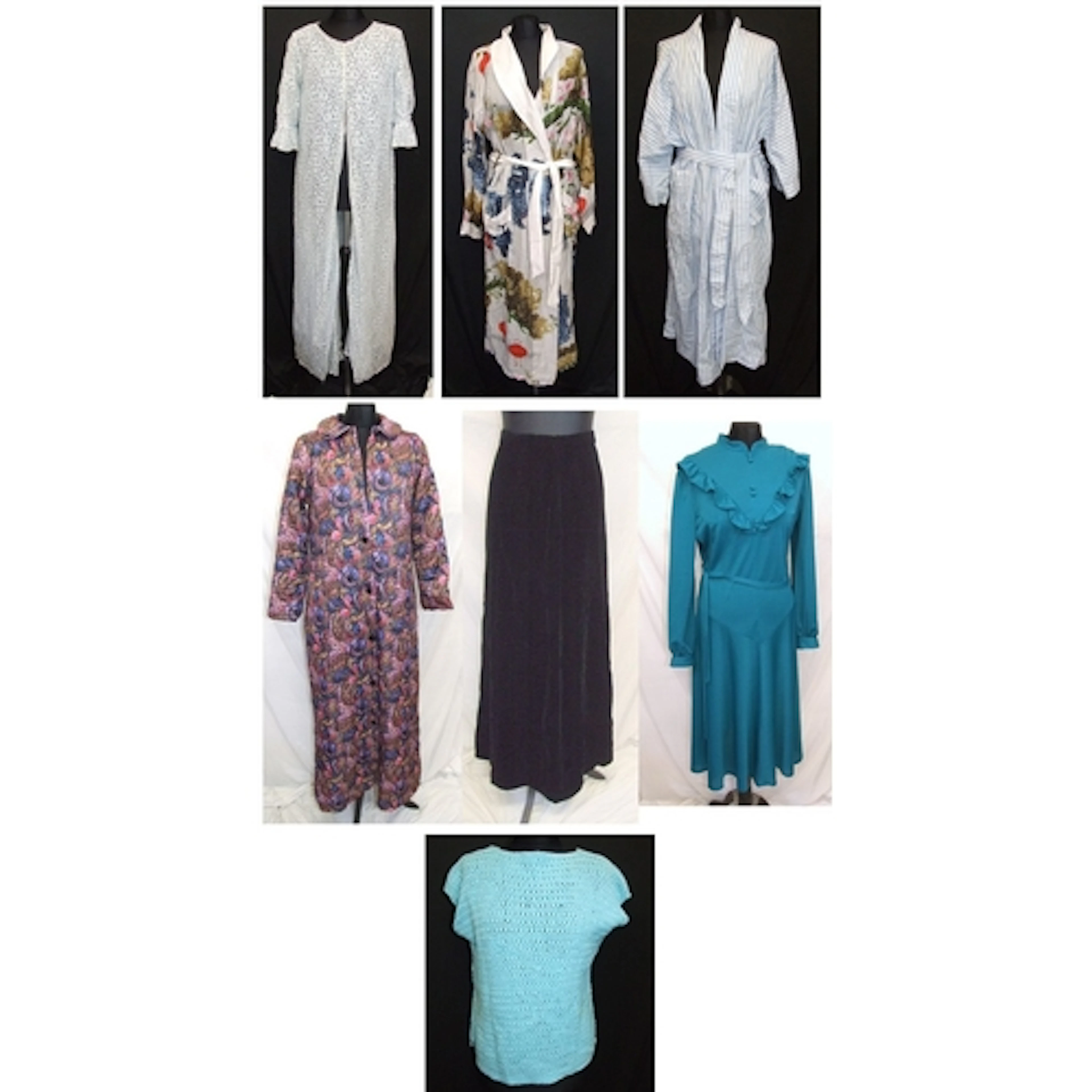 Ladies Vintage WMS Quilted House Coat size 12/14, vintage bl...