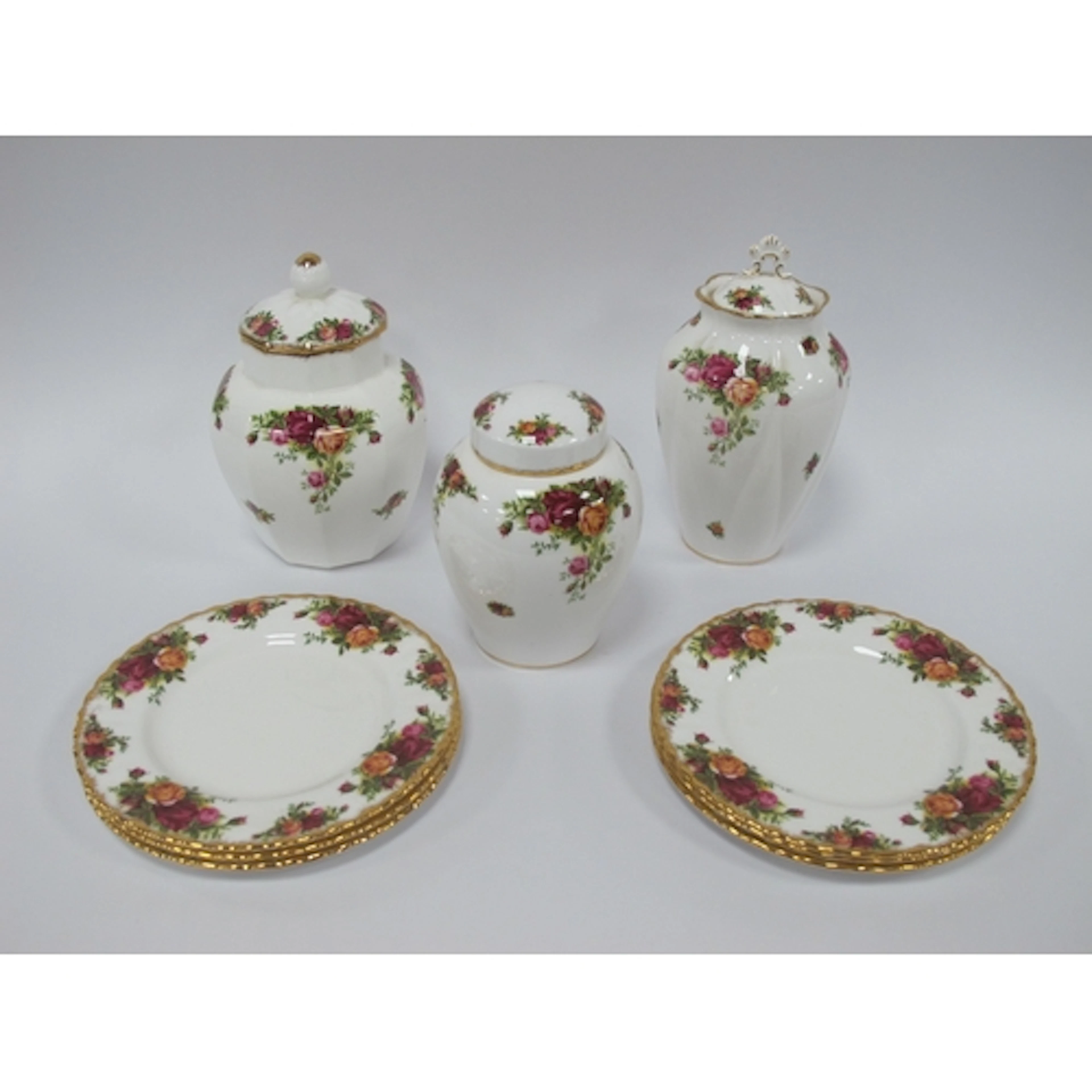 Royal Albert "Old Country Roses" Pattern Bone China, compris...