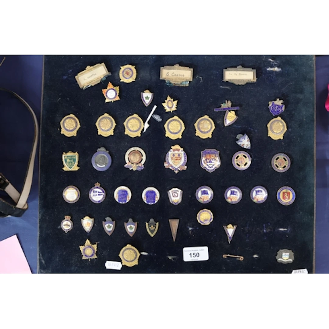 Bowling Club badges including Montreal West, Riverdale Parks...