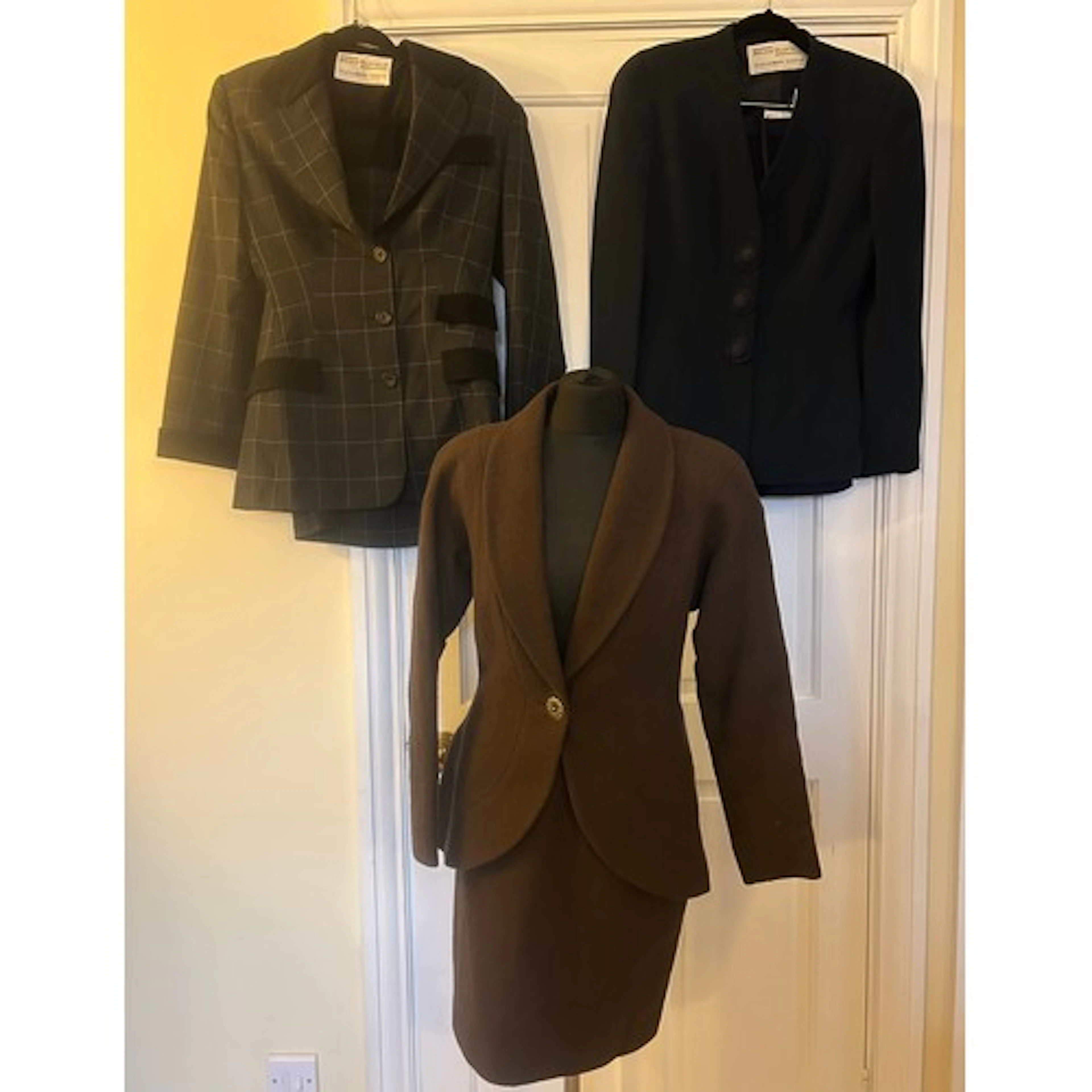 Bruce Oldfield: A Bruce Oldfield custom made suit, in grey 1...