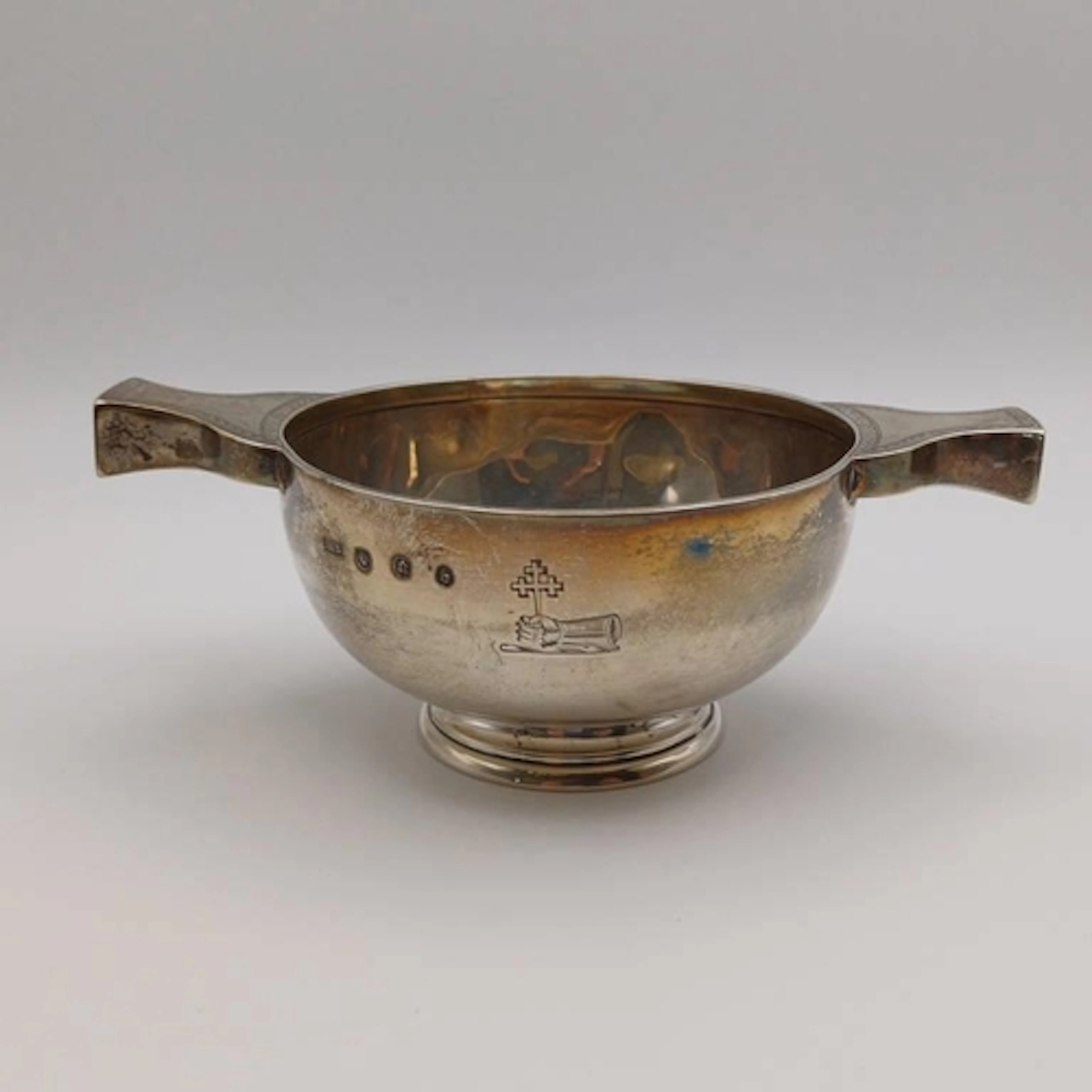 A VICTORIAN SCOTTISH SILVER QUAICH WITH GAELIC INSCRIPTION: ...