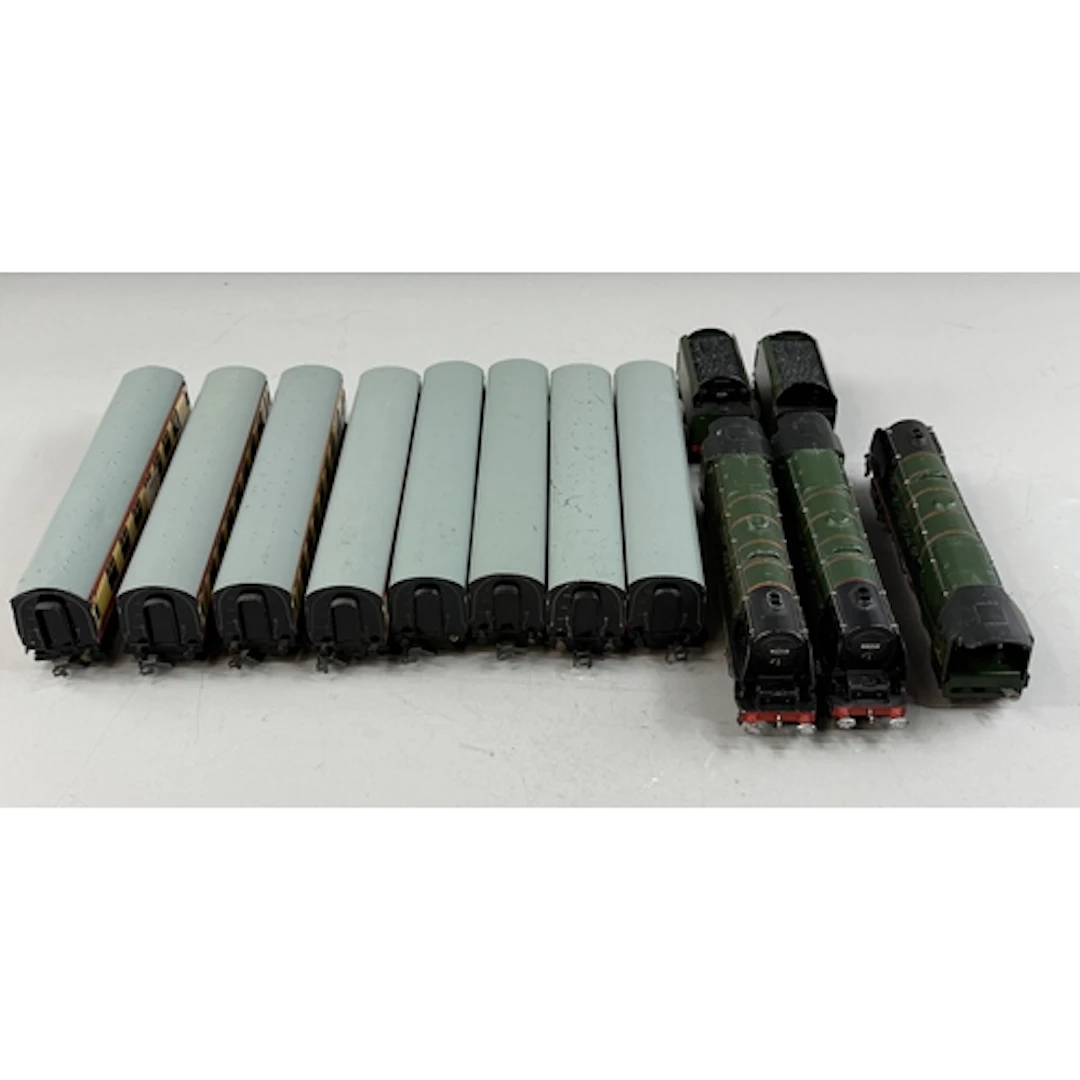 Toys: Diecast Hornby Dublo locomotives, Duchess of Montrose ...